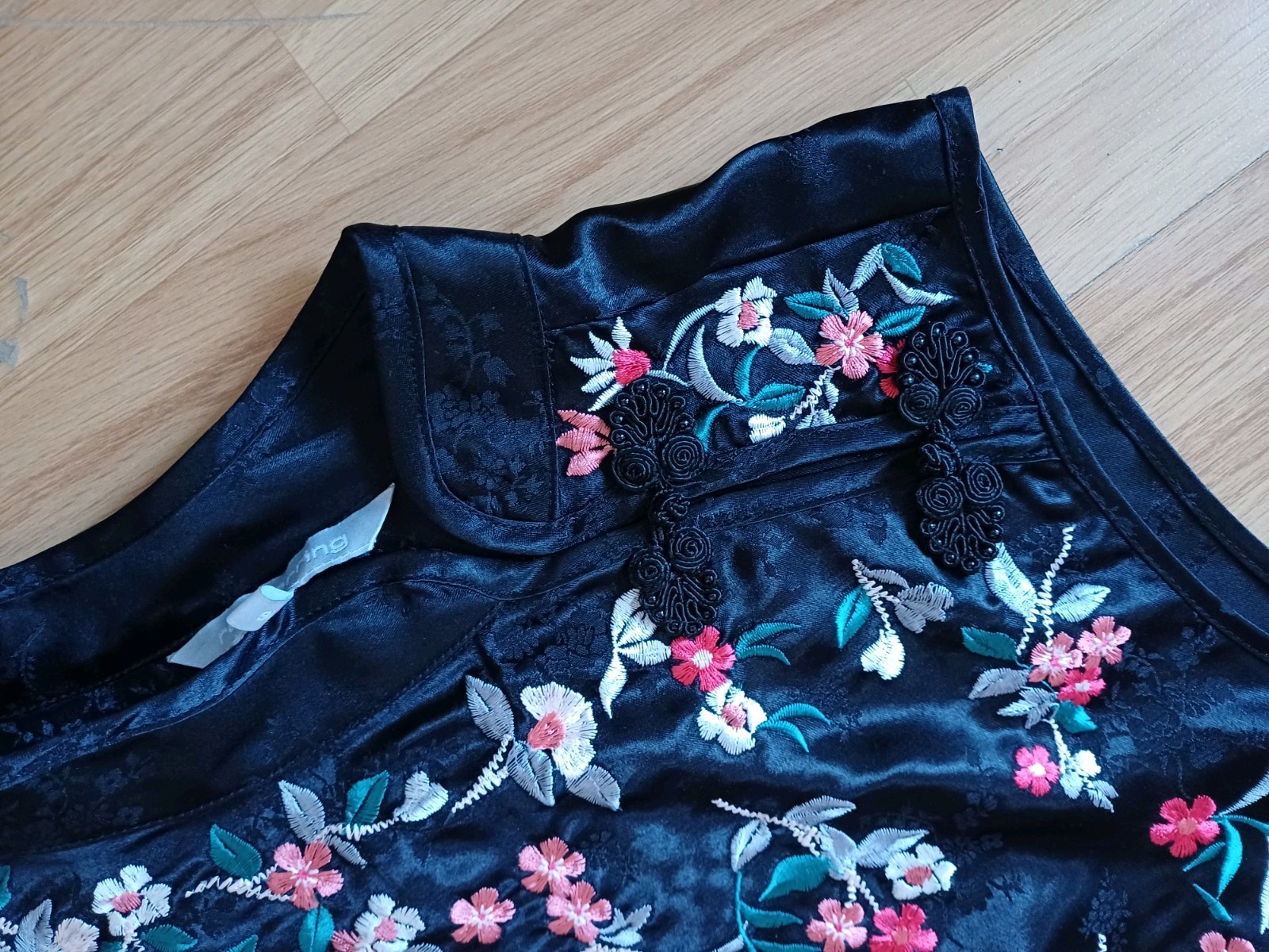 Red Herring Women’s Black Floral Chinoiserie Blouse UK 16 C42″ L25″