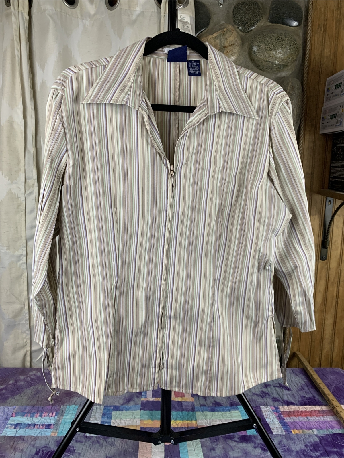 DCC Missy Women’s Medium Stretch V Neck Zipper Front 3/4 Sleeved Blouse Striped