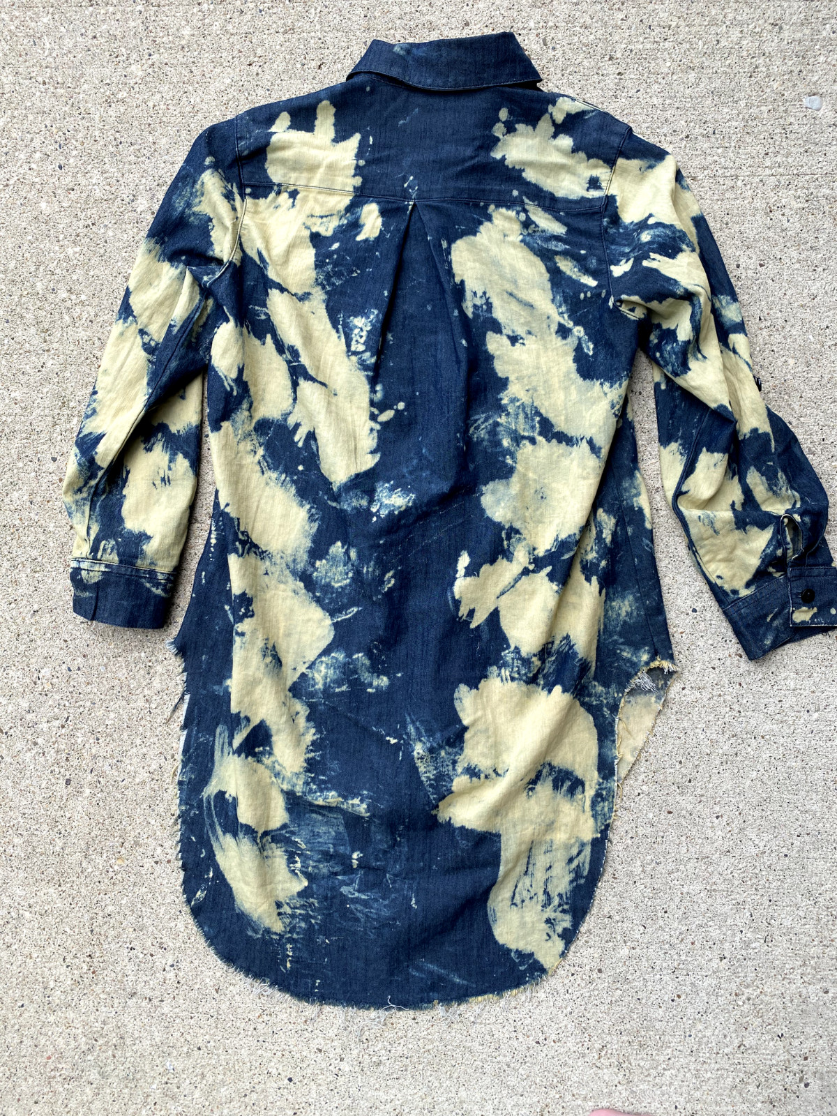 Thrill Jeans Women’s Size Large Novelty Wash Shirt Top Destroyed Grunge Punk