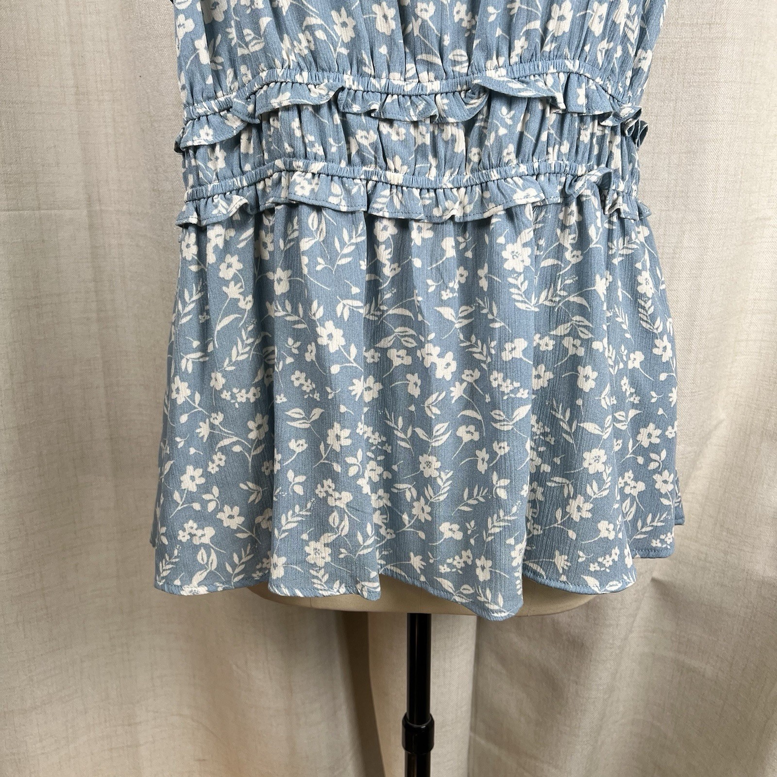 NEW! Torrid Babydoll Crinkle Gauze Smocked Sleeveless Top Floral Plus 2X Blue