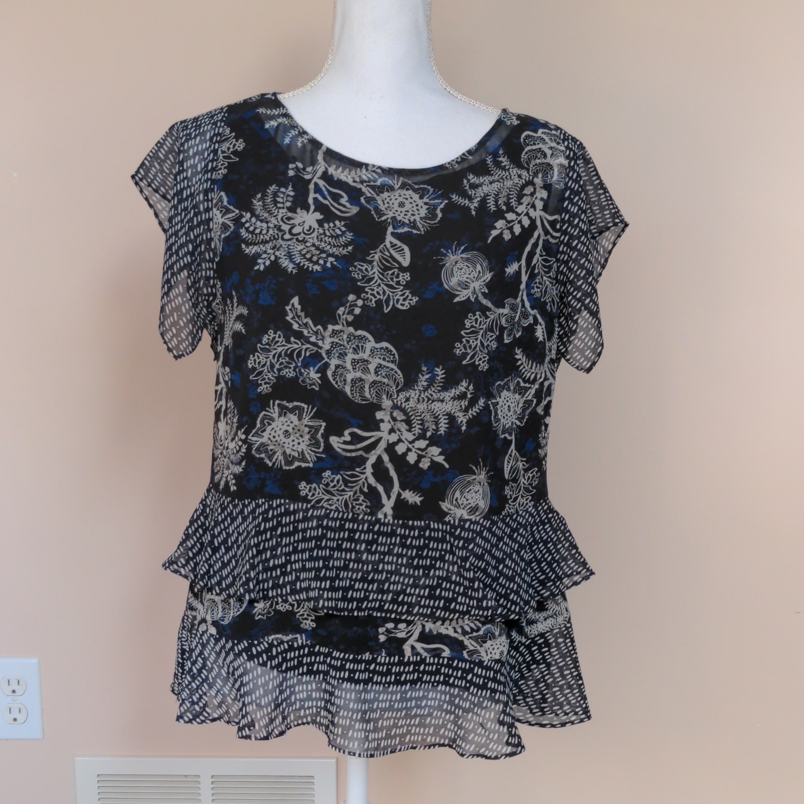 CAbi Women’s Black White Blue Floral Chiffon Ruffle Round Neck Blouse S 3535