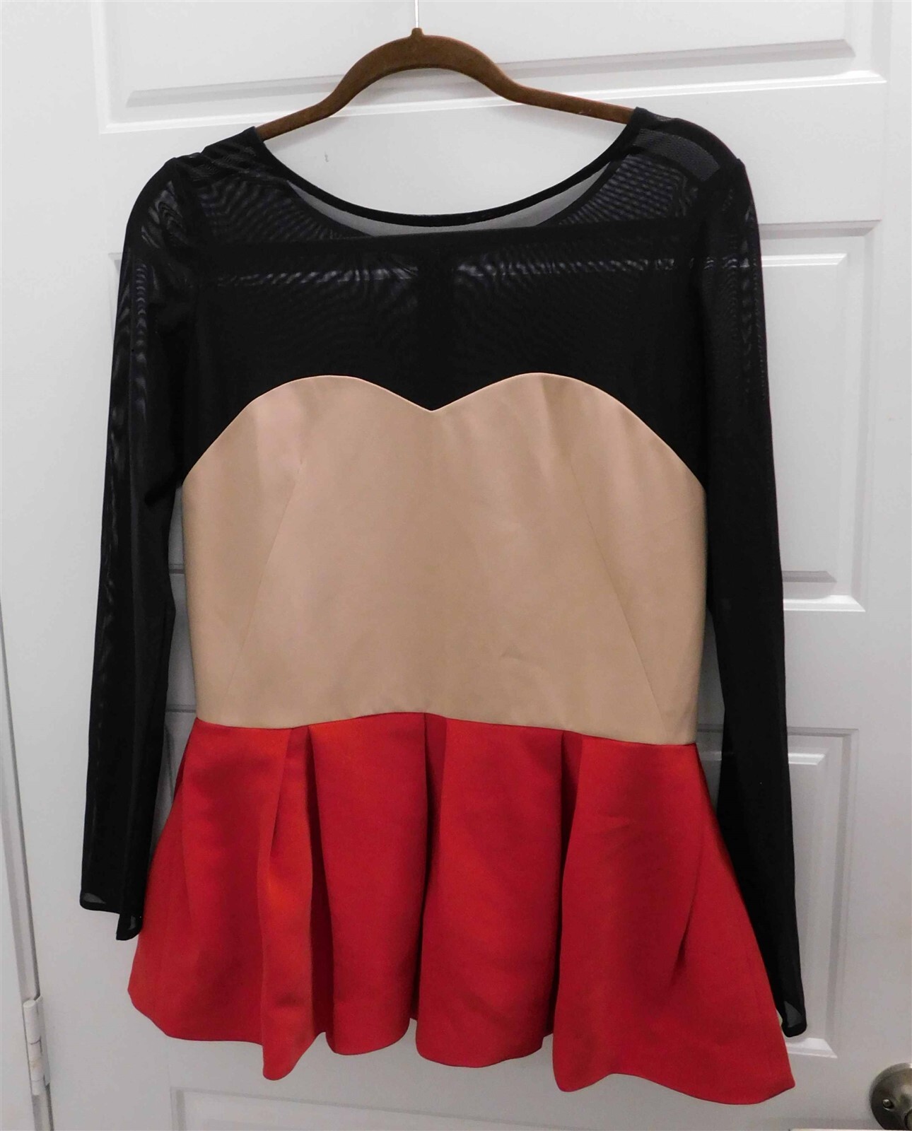 New Zayan Skye Black Nude Red Color Block Pearl Trim Top Blouse $525rt sz L
