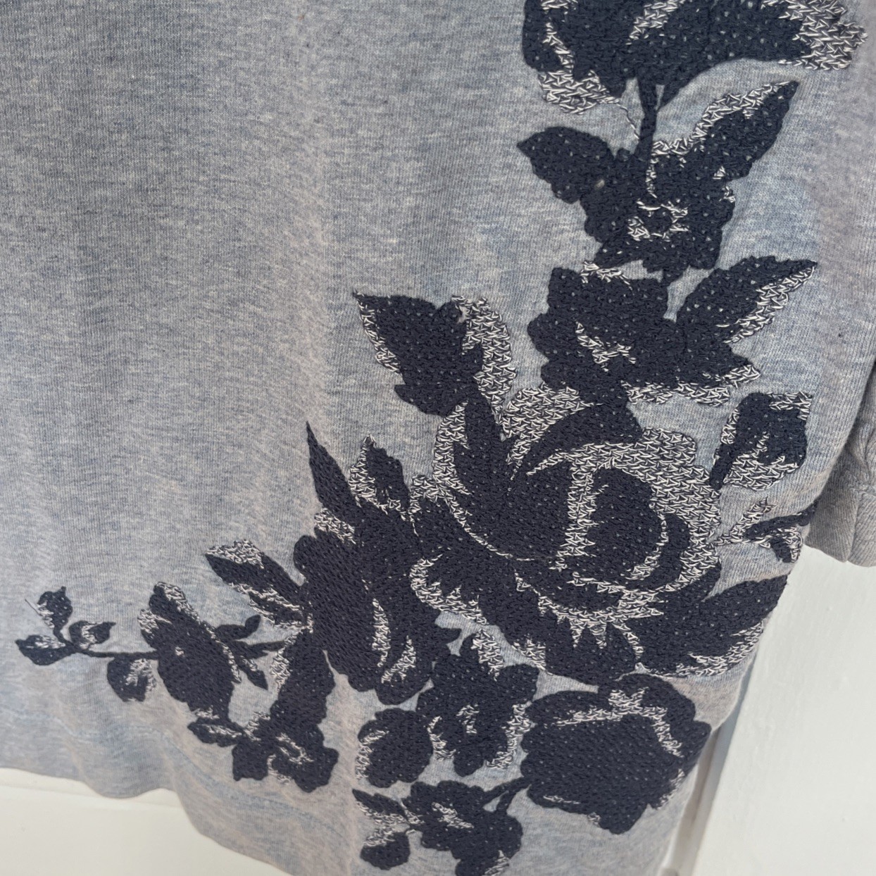 J. Jill Top Embroidered Flowers French Terry Blue 3/4 Sleeve Women’s Size Large