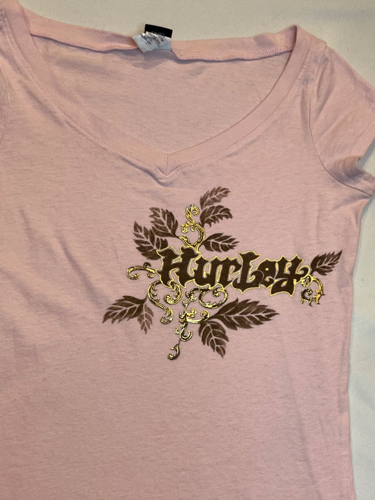 Vintage Hurley T Shirt XS Y2K VTG Pale Pink V-Neck Top 100% Cotton Skater Grunge