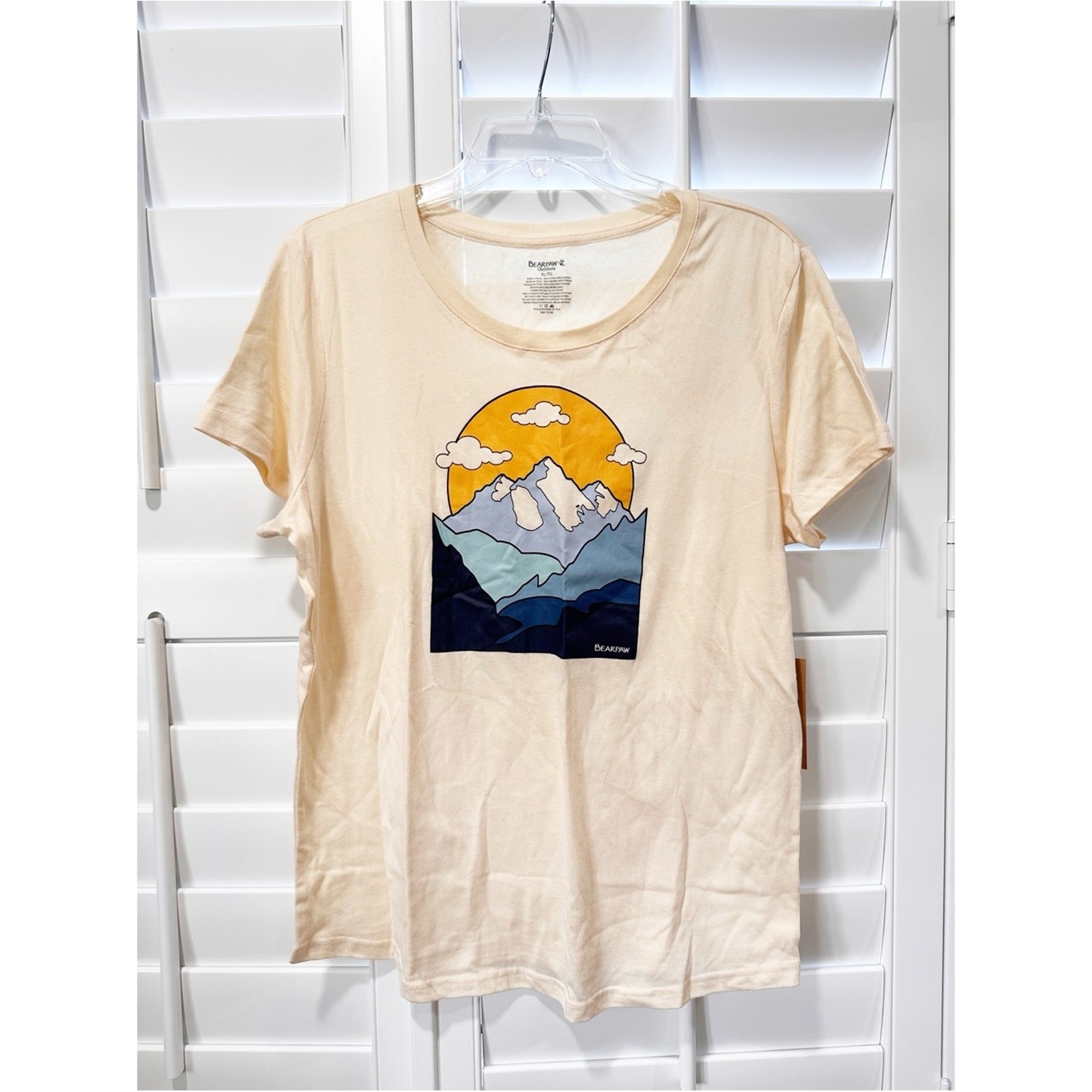 Bearpaw Outdoors Graphic Mountain Sunset Tee Shirt Top XL NWT Beige Cotton Blend