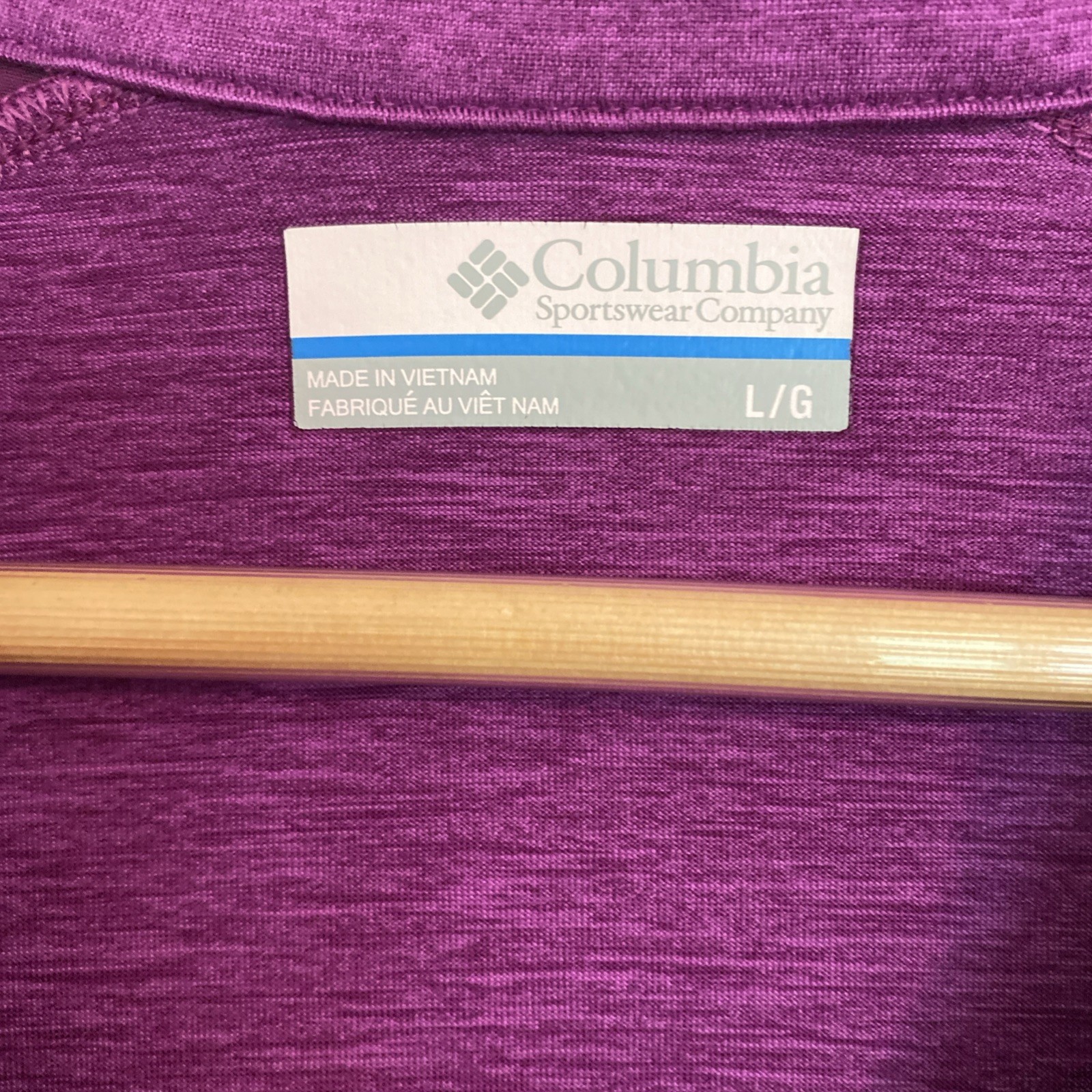 Columbia purple woman’s Long Sleeve Top, Size L Large. (bin 09)