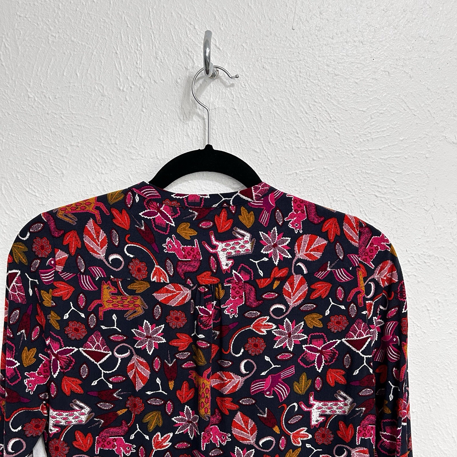 Anthropologie Maeve Primitive Animal Print Nature Artsy Novelty Blouse Size 2