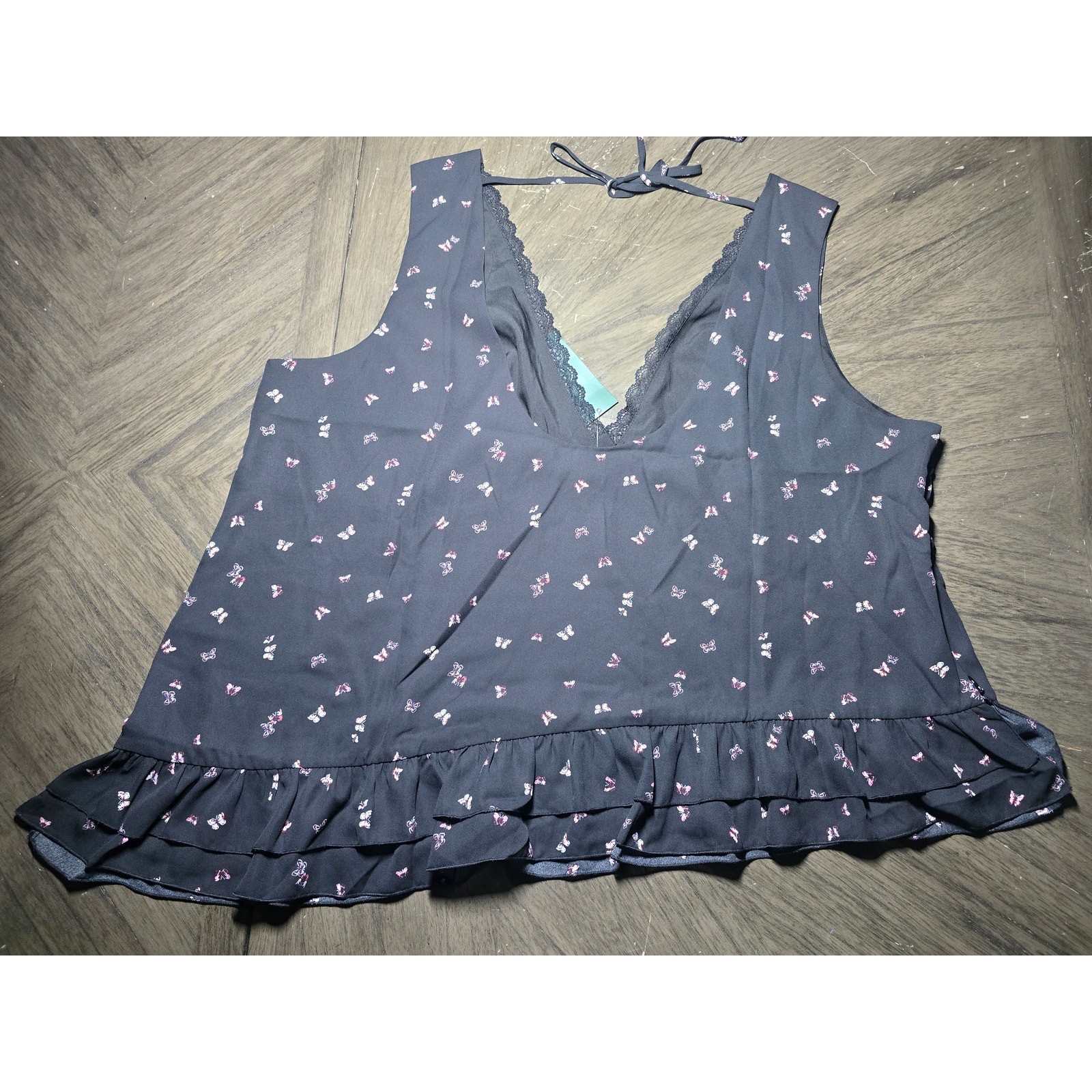 Auden Butterfly Print Off Shoulder Tie Front Crop Top Black