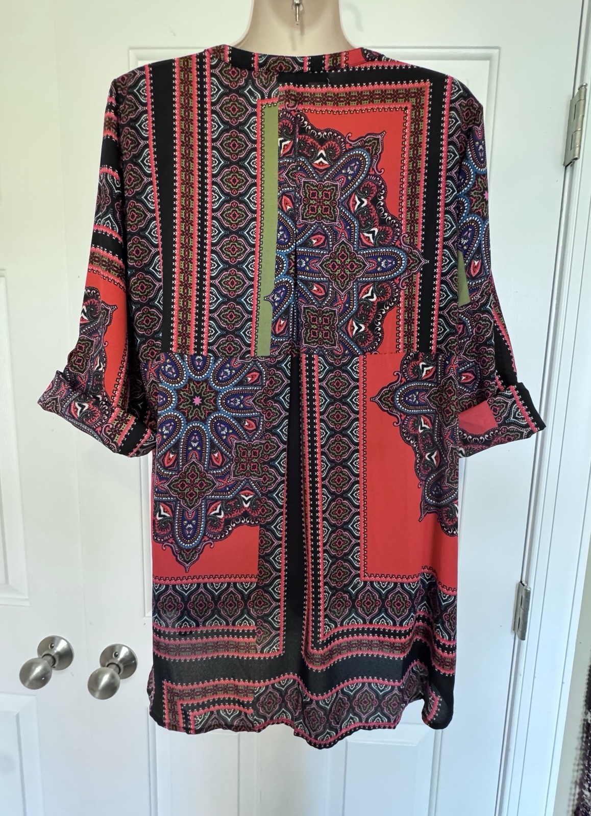 Figueroa & Flower Women’s L Multicolor Paisley V-Neck 3/4 Sleeve Tunic Blouse