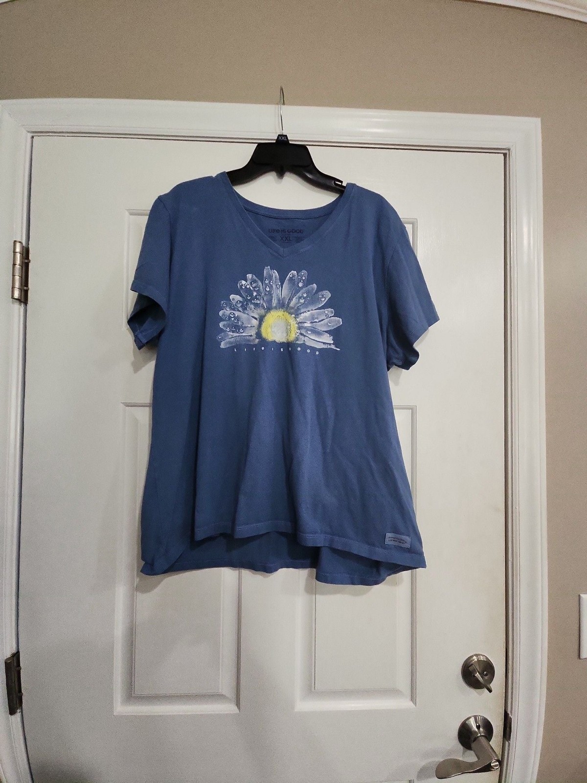 Women’s Watercolor Daisy Short Sleeve Tee
