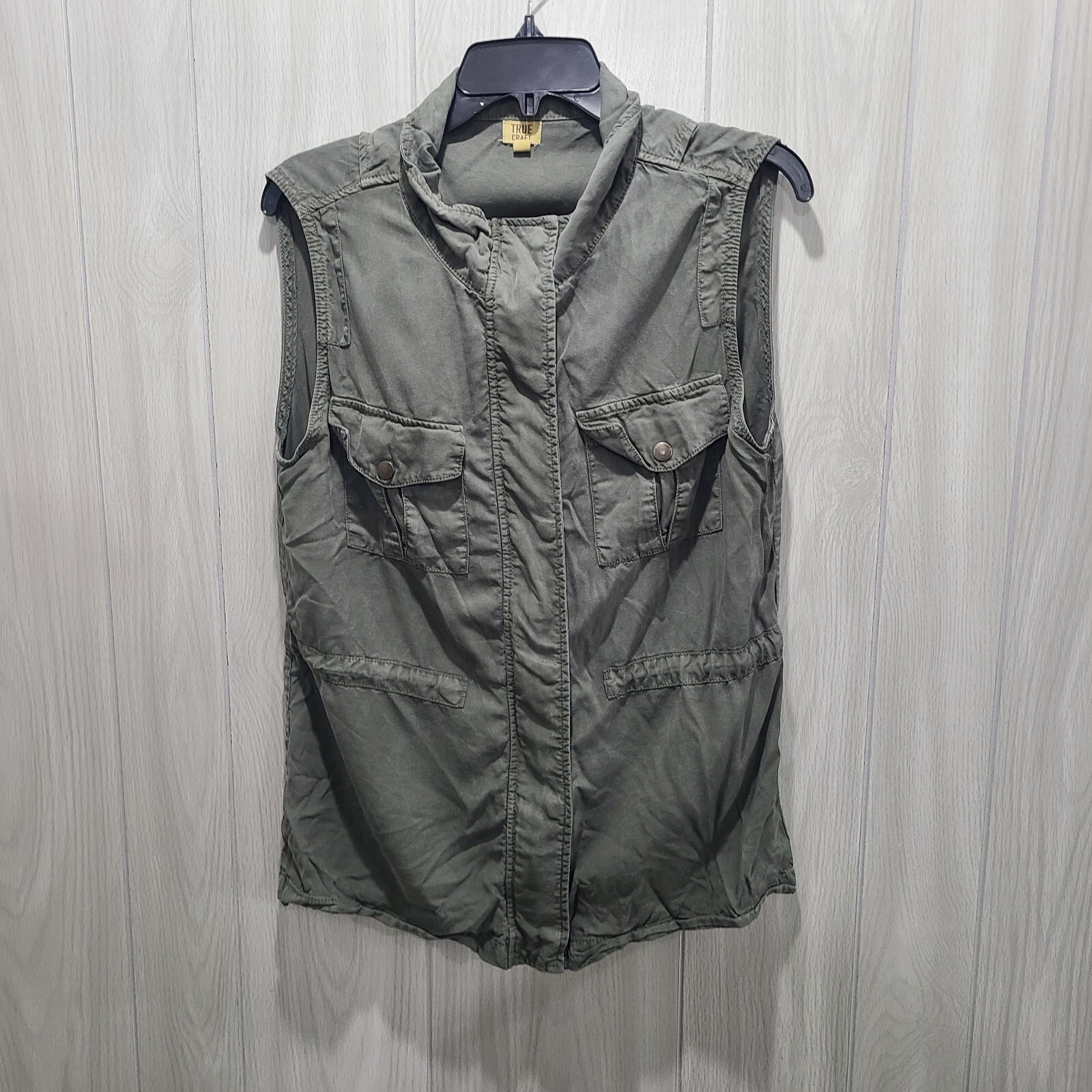True Craft Vest Size XL Green Pockets Stretch Sports Outdoors Fishing Hiking