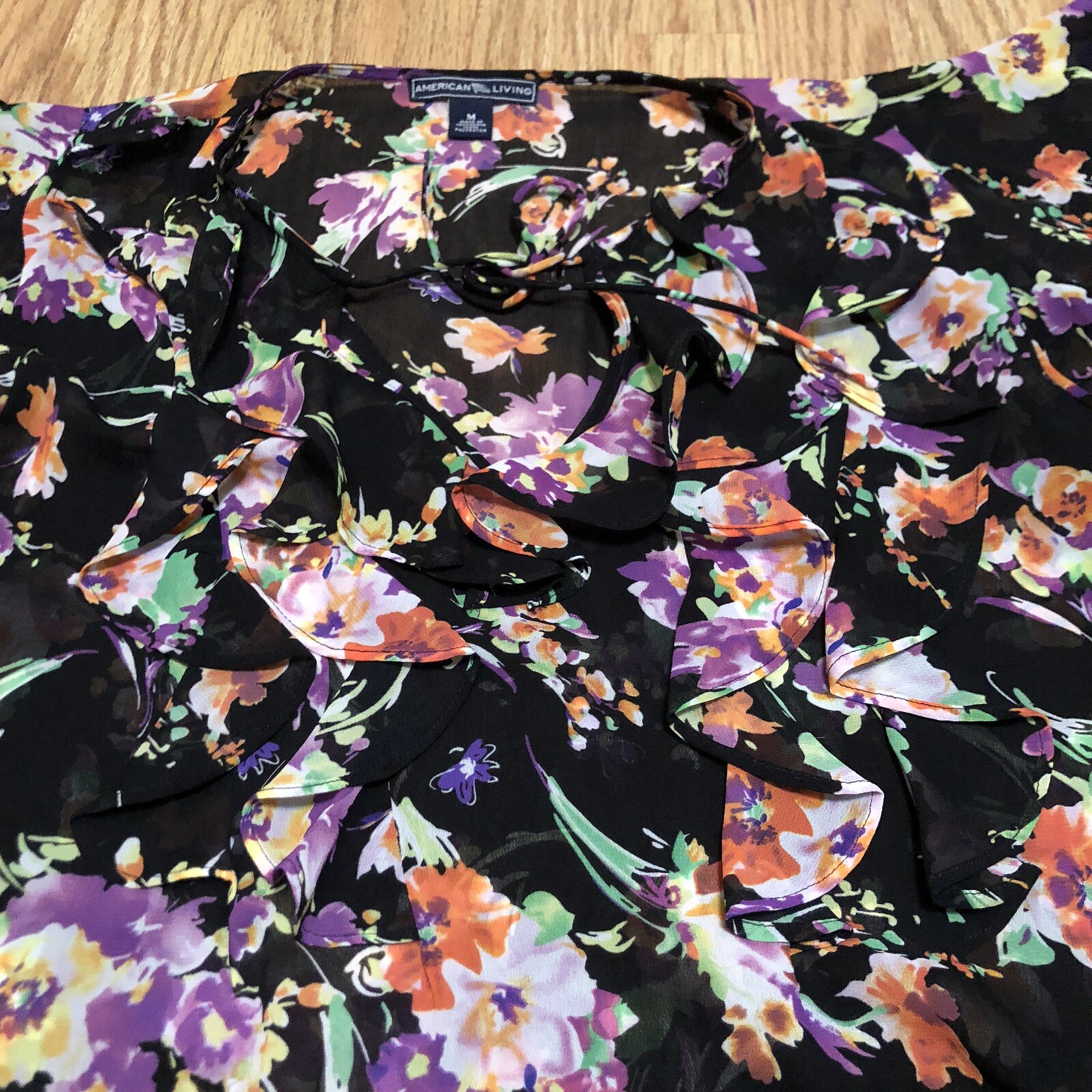 american living short sleeve floral print blouse size medium M polyster sheer