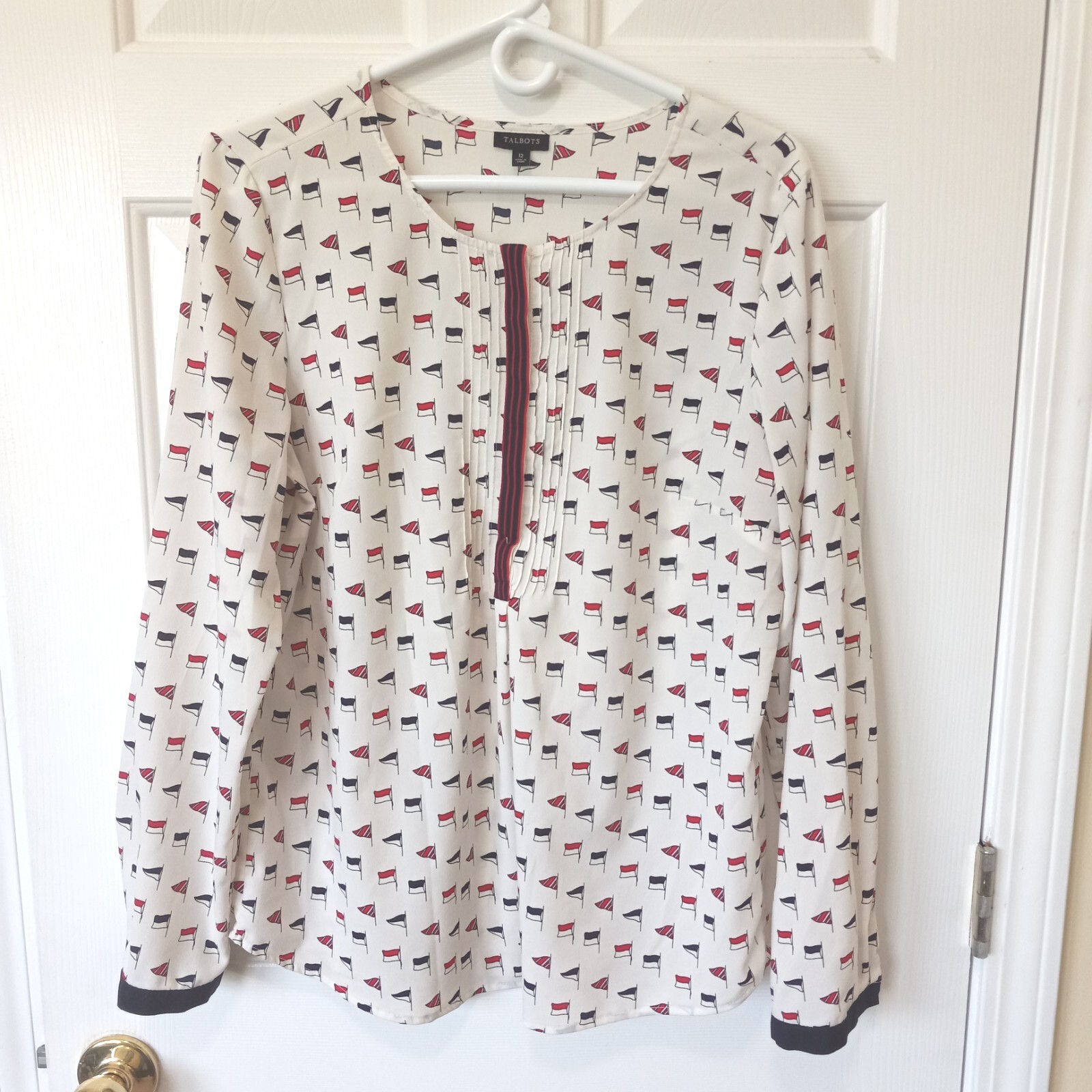 TALBOTS Polyester 1/2 Button Flag Print Blouse Top Career Casual Everyday Sz 12