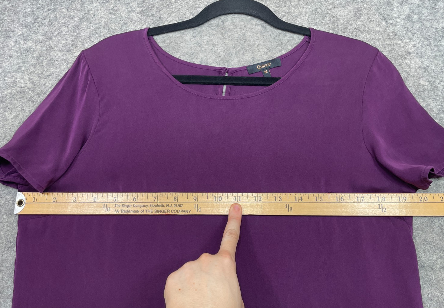 Quince Washable Stretch Silk Tee Womens M Aubergine Purple Blouse Top Minimalist