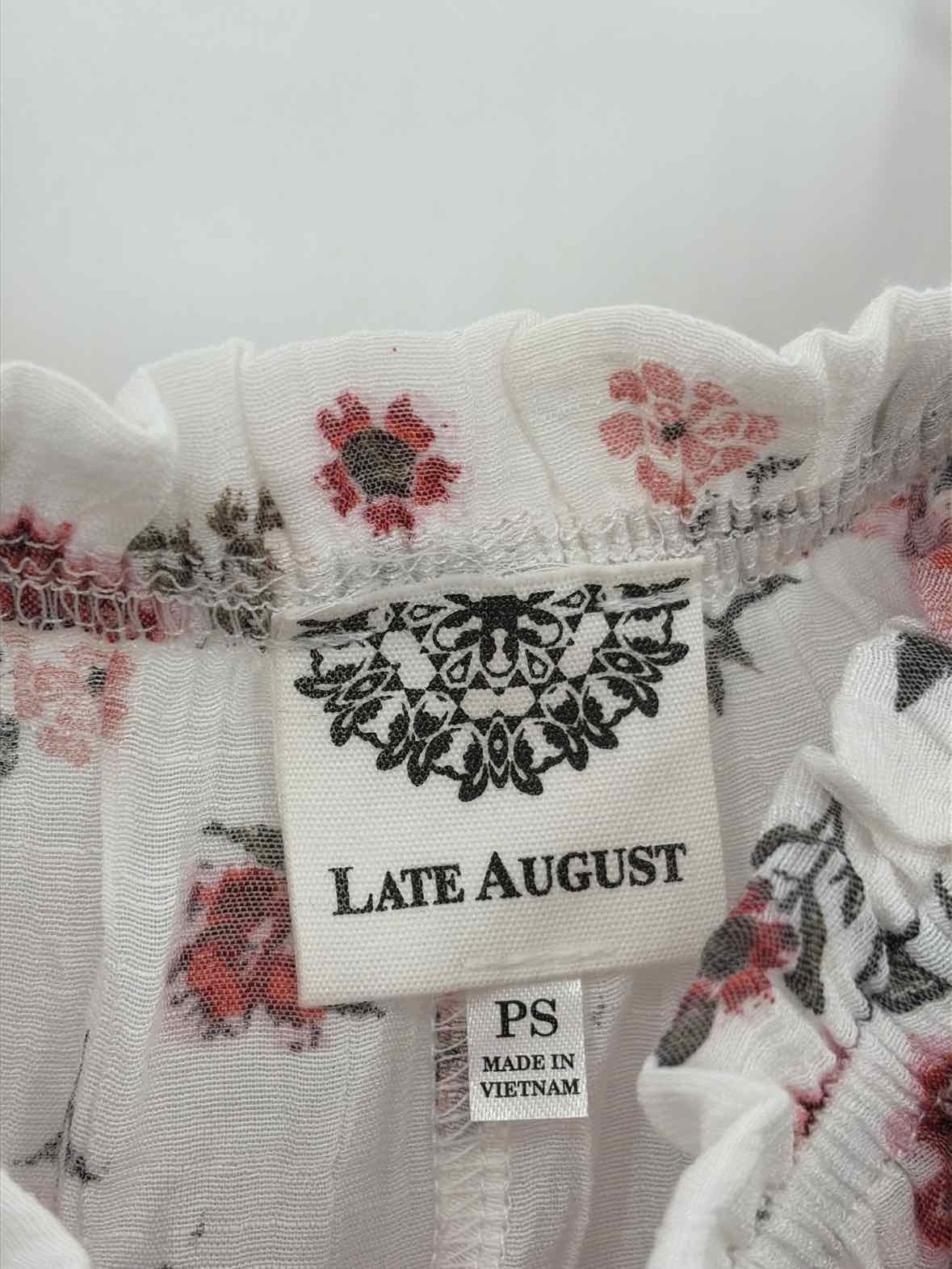 Late August White Size Small P Floral Blouse