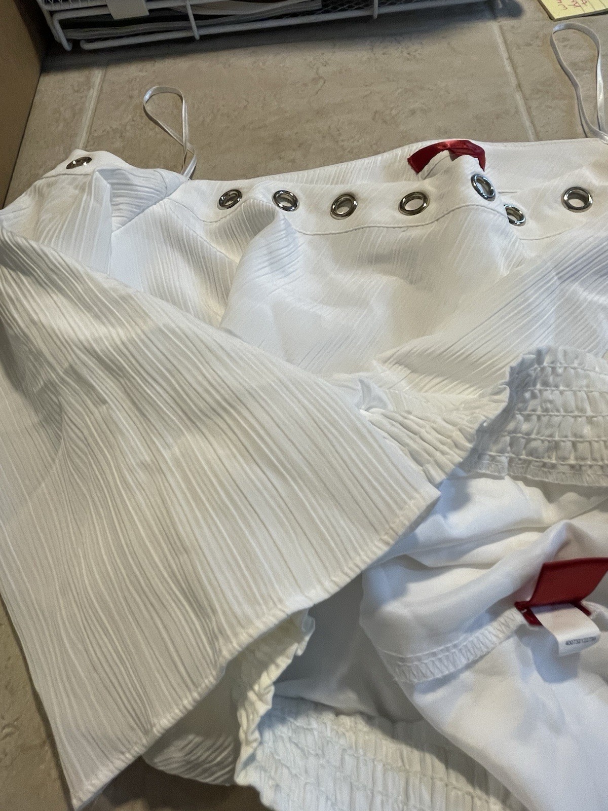 Jennifer Lopez Womens Sz XS One Shoulder White Grommet Crepe Blouse