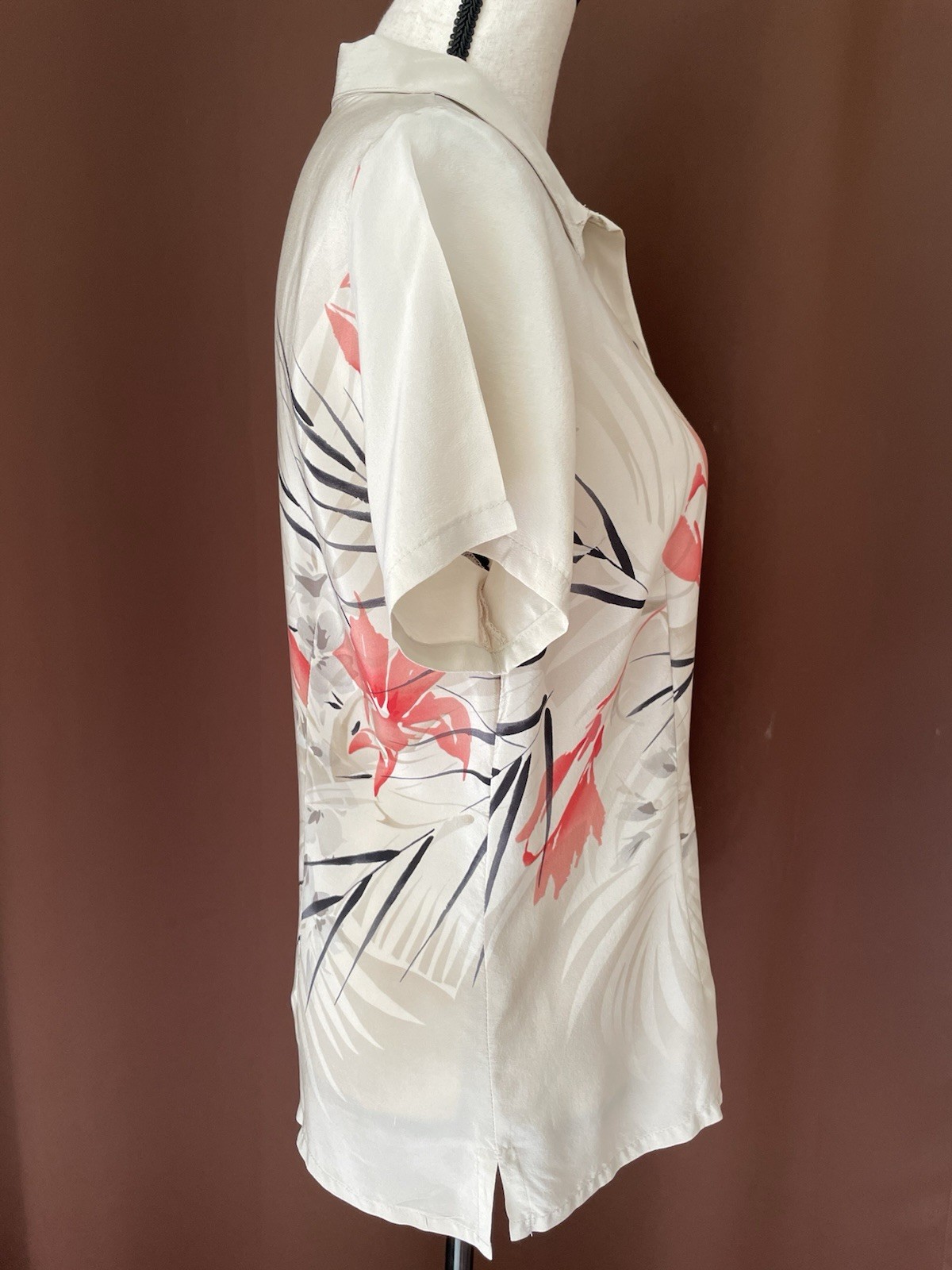 Vintage USA Made 100% Silk Tropical Hawaiian Floral Button Up Shirt Blouse S/M