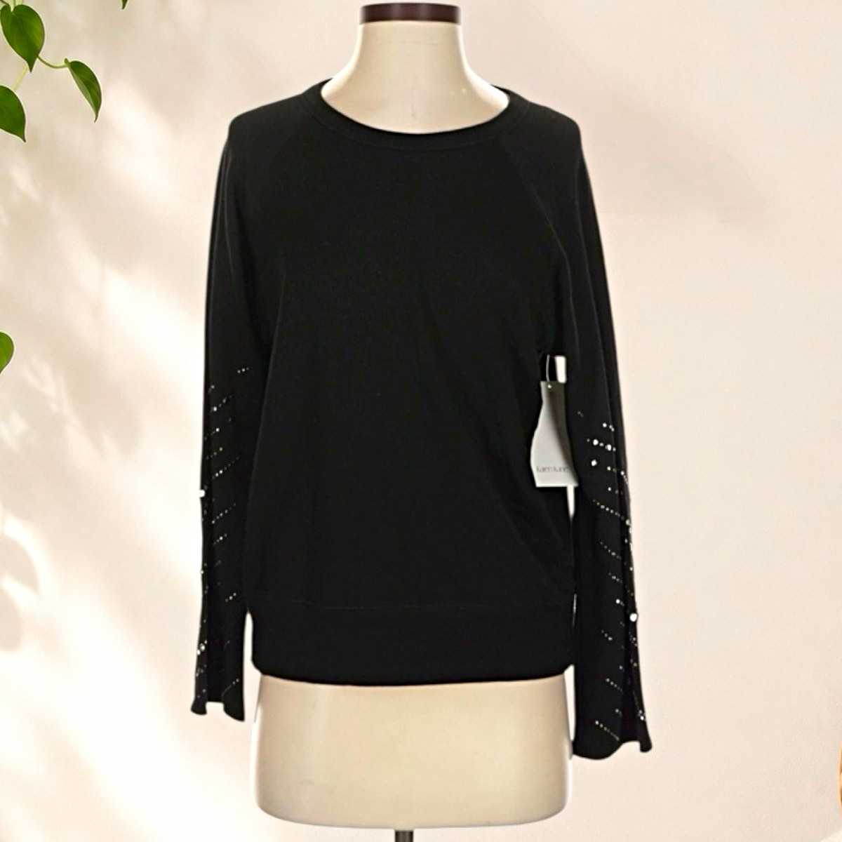 Karen Kane All That Shines Embellished Sleeve Accents Size S