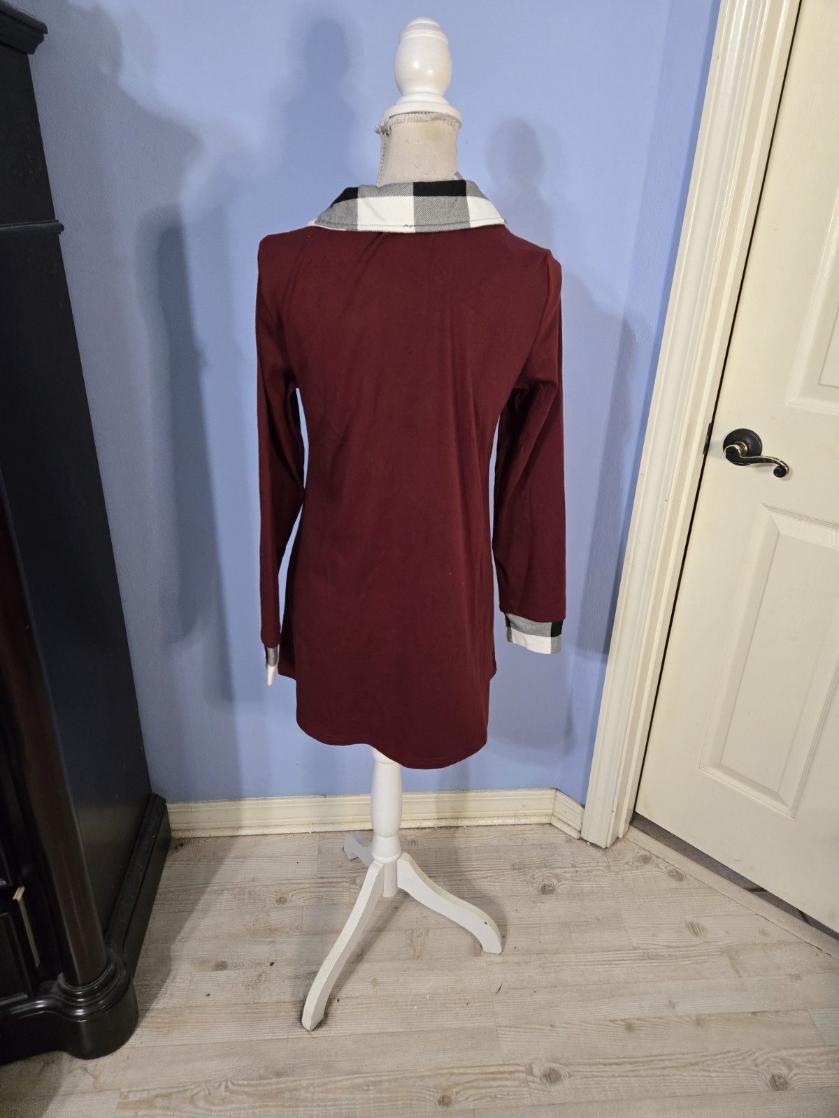 Timeson Medium Burgundy Plaid Collar Tunic Top Womens Long Sleeve Button