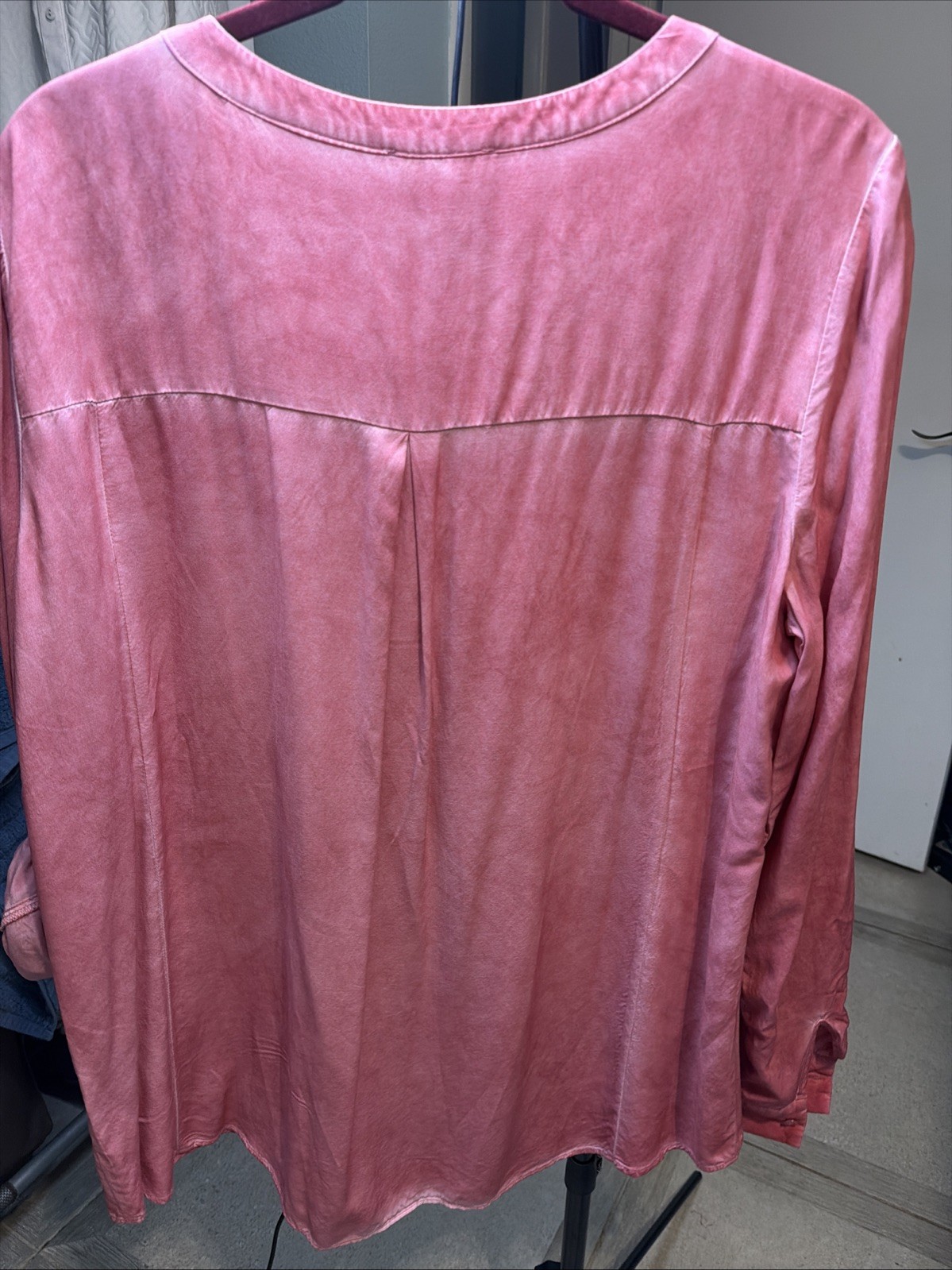 Jane + Delancey Button Shirt Women’s Large Light Wash Dark Pink Roll tab Sleeves