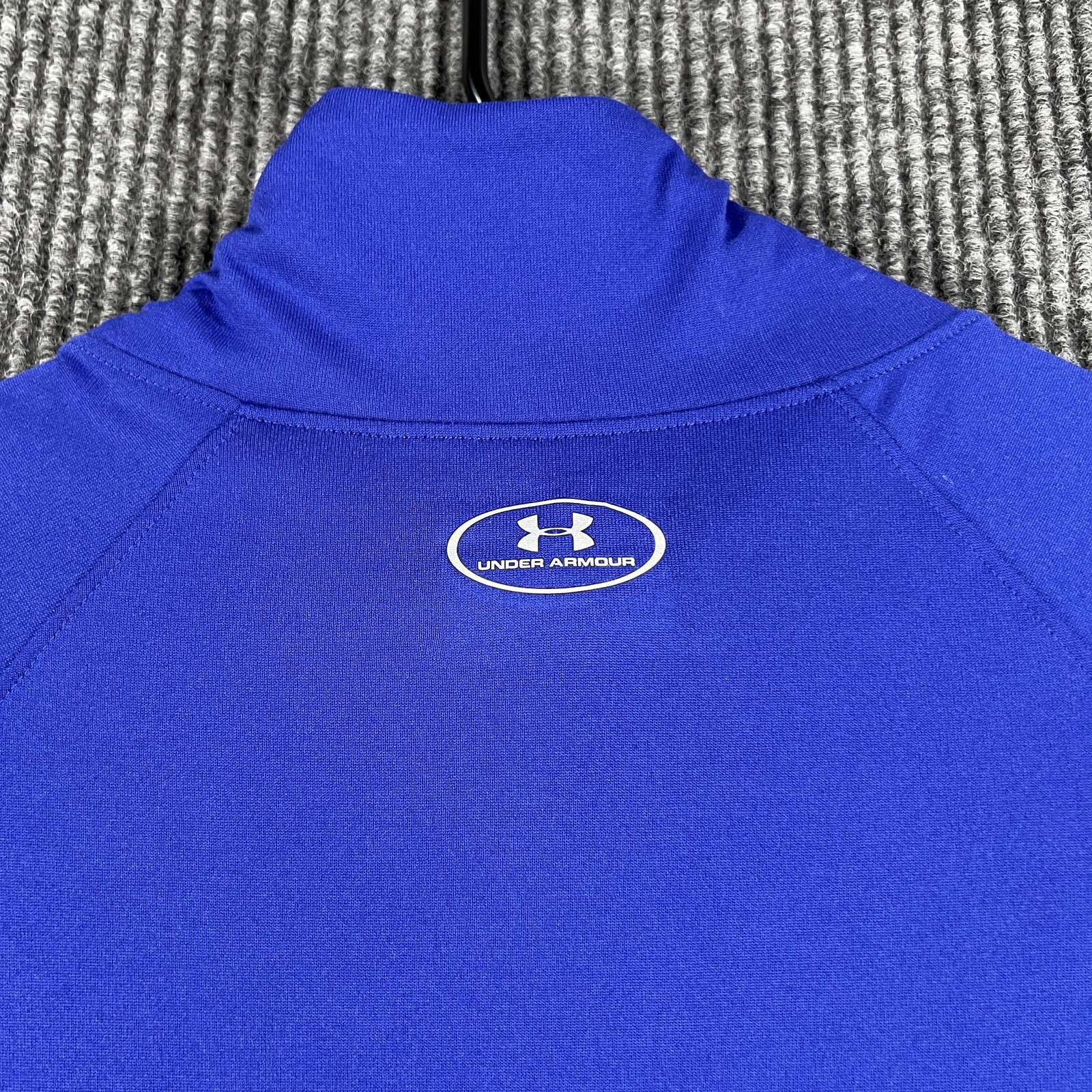 Under Armour Pullover Womens Medium AllSeasonGear Semi Fitted Quarter Zip Top