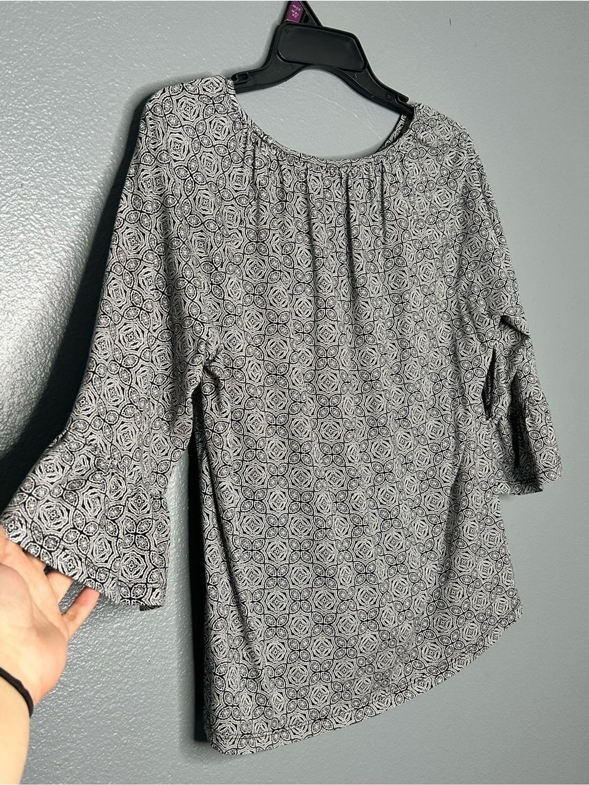 Michael Kors Cotton Modal Black & White Geometric Bell-Sleeve Blouse size Large