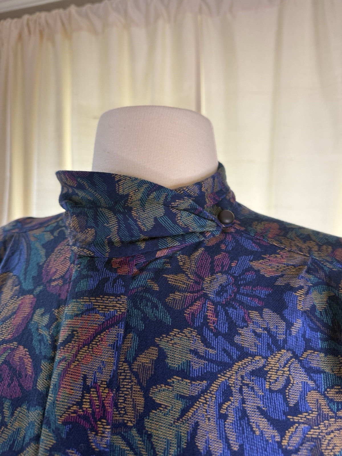 Vintage Pendleton Sophisticates Blouse Womens 12 Petite Rayon Floral Mock Neck