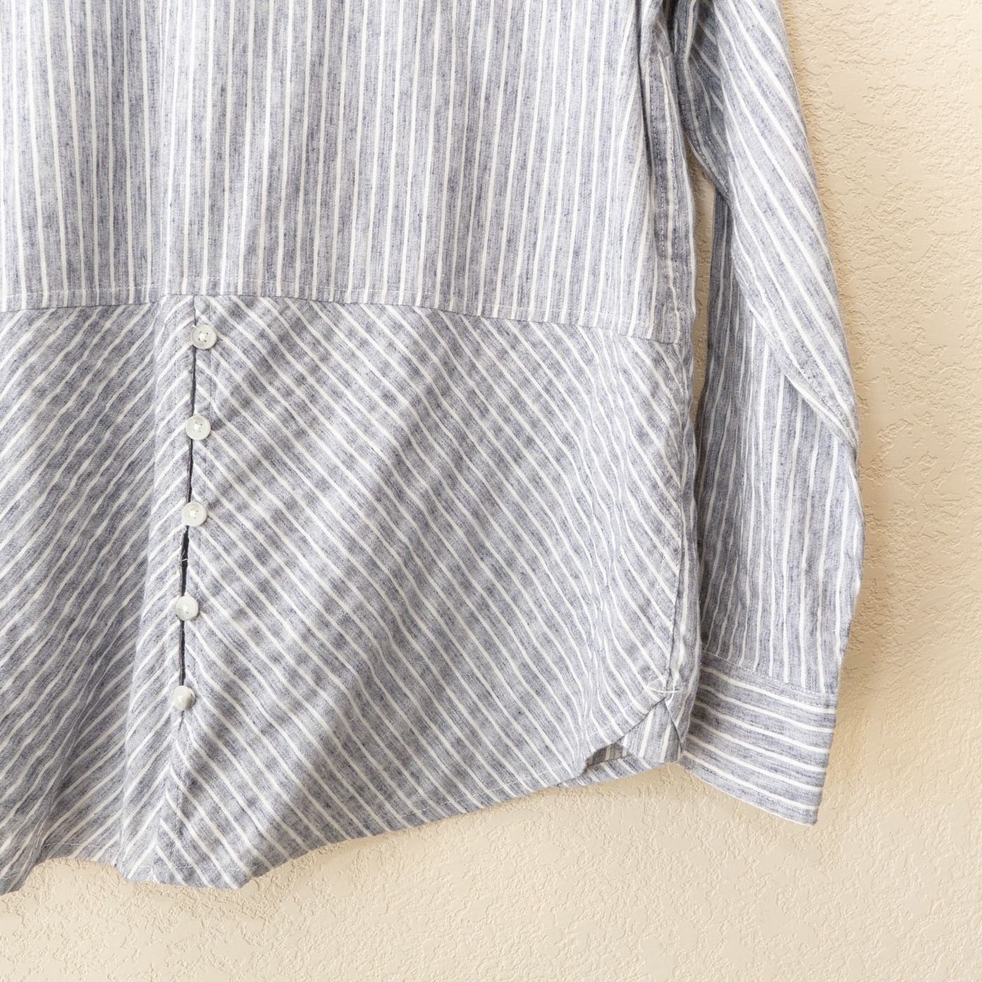 Lucky Brand Womens Shirt L Gray White Stripe Button Back Cotton Blend Oversized