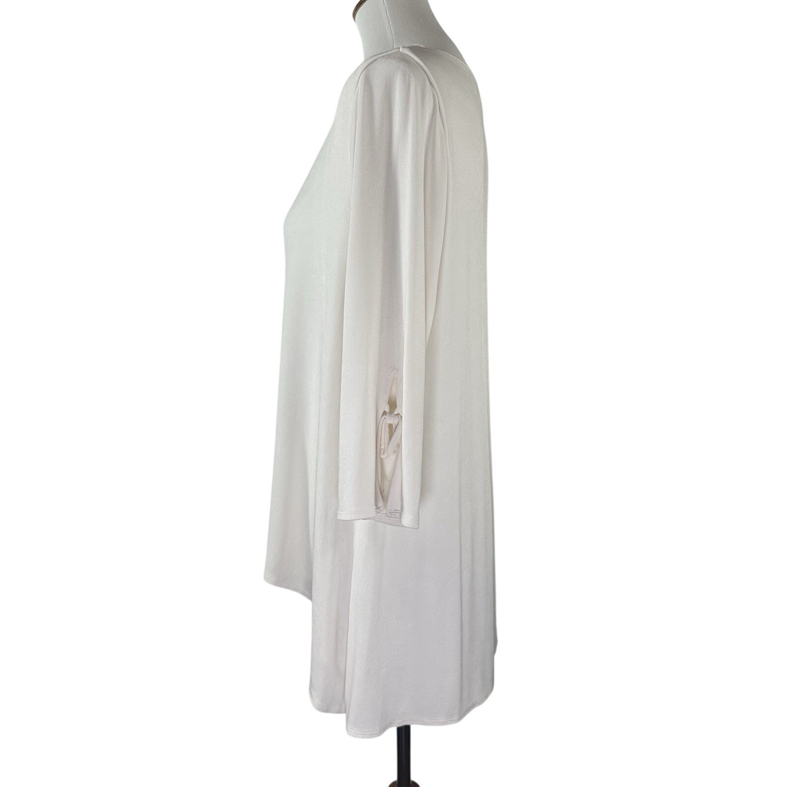 Chico’s Travelers Cream Tunic Shark Bite 3/4 Tie Sleeve Scoop Neck Womens 2 US L