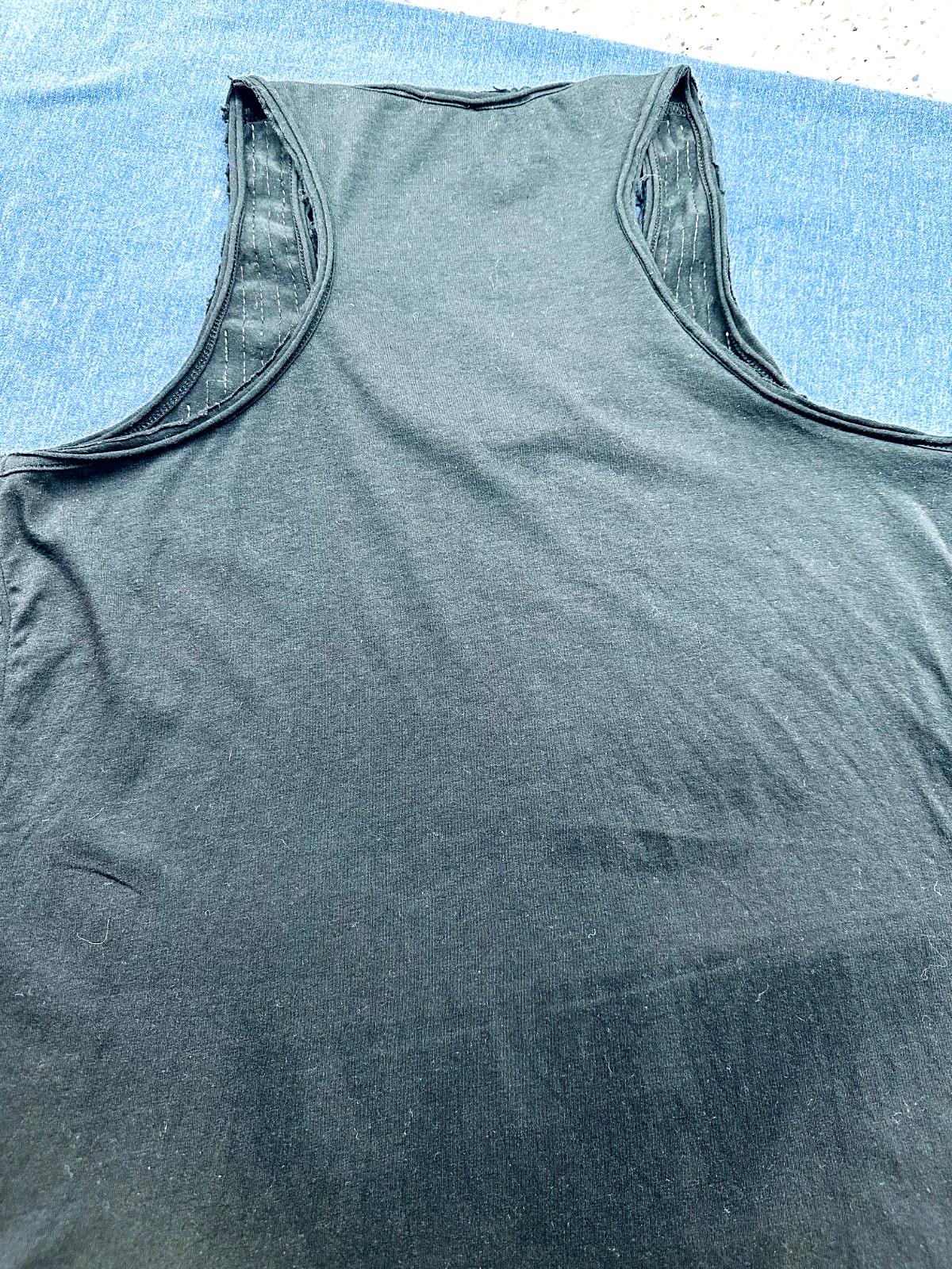 K DASH by Kardashian Top Tank Sleeveless Black Animal Sequin Front 95% Cotton 2