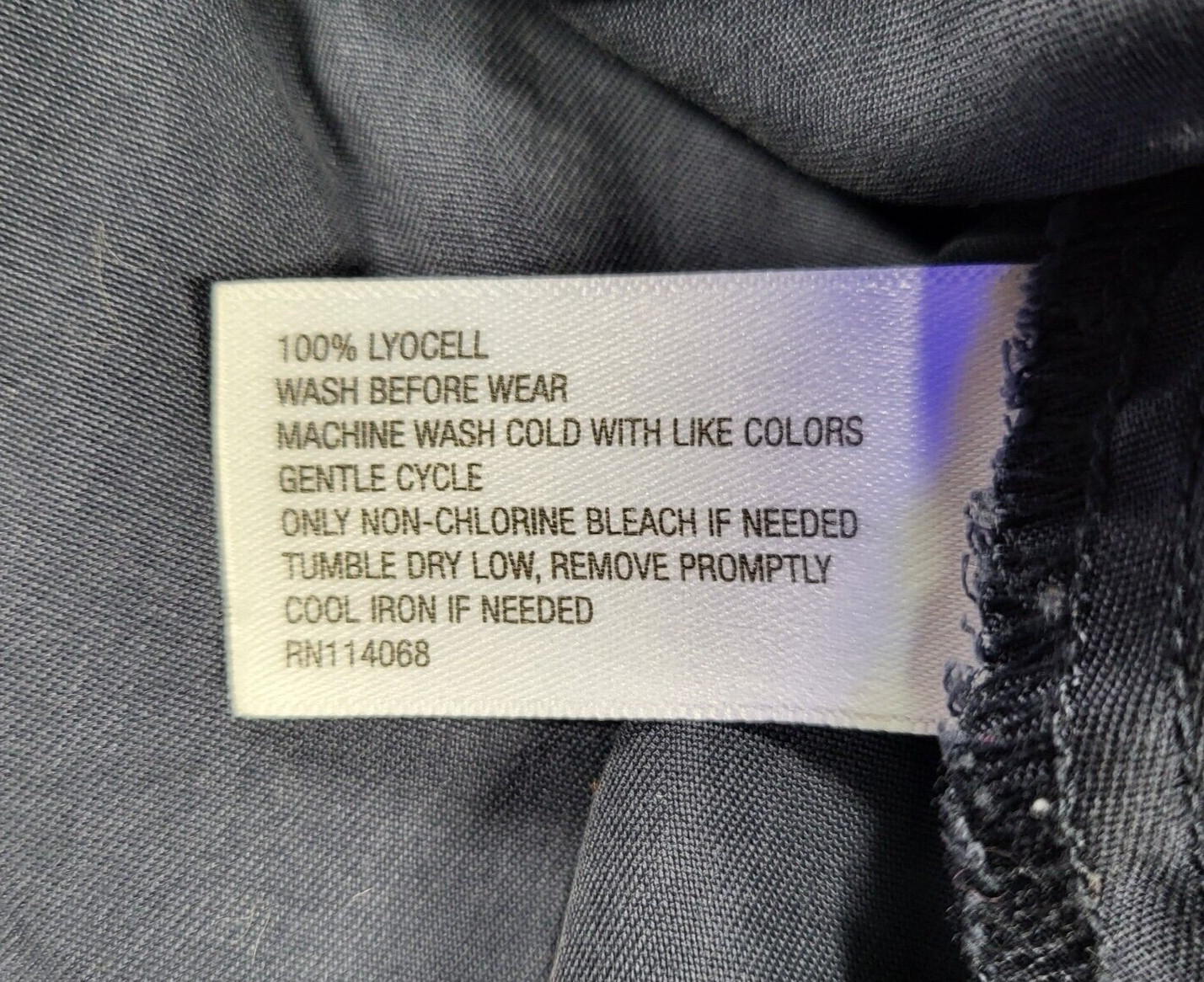 Evereve Shirt Womens Small Blue 100% Lyocell Short Sleeve Pockets Button Up Logo