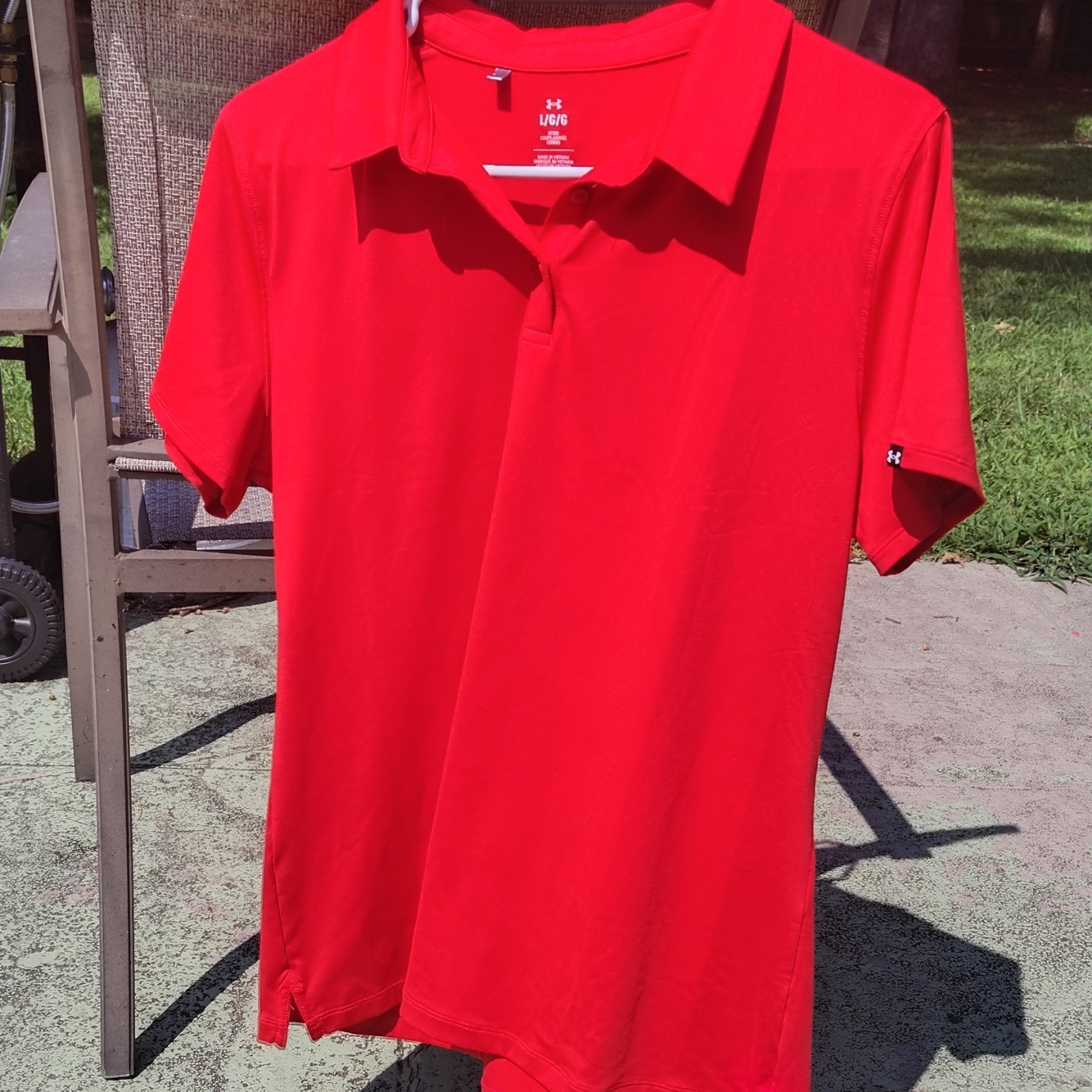 Under Armour Womans Fitted Red Polo Shirt L Short Sleeve Recycled Logo