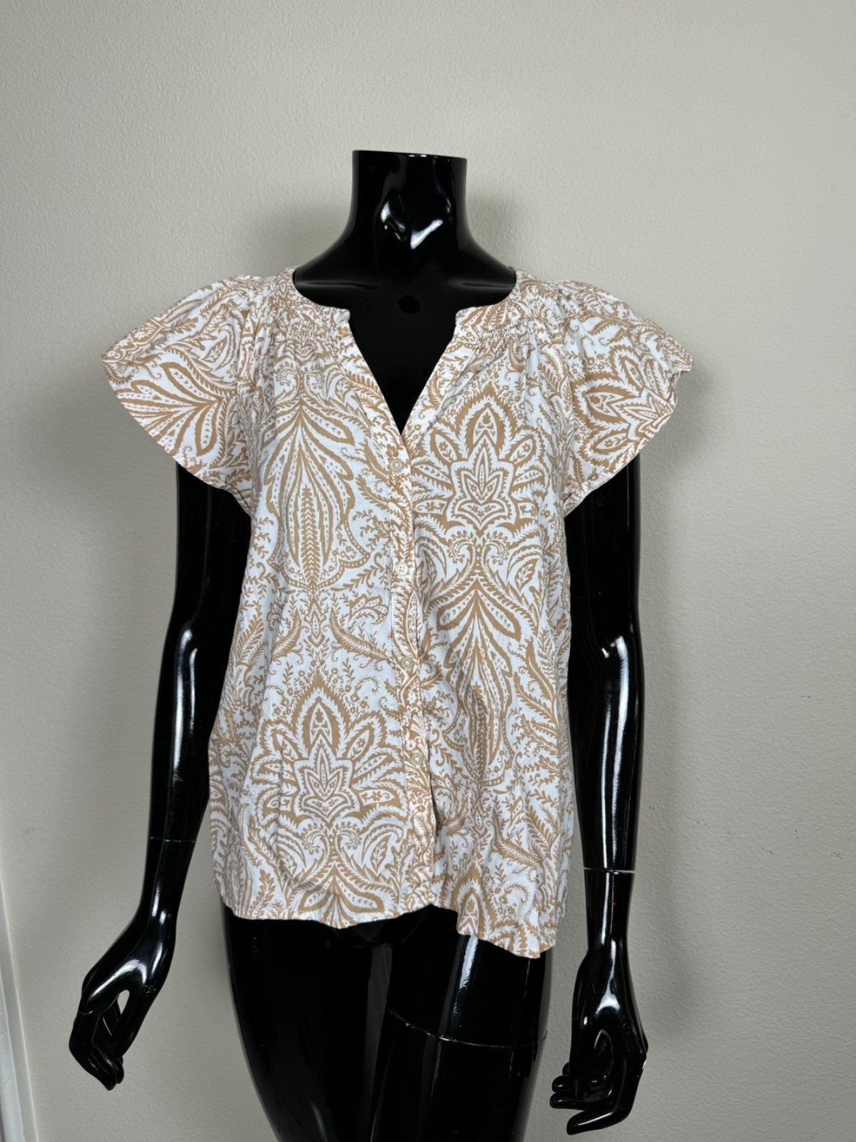 LOFT Womens XS Cream Tan Paisley Blouse Flutter Sleeve Split Neck Button Front T