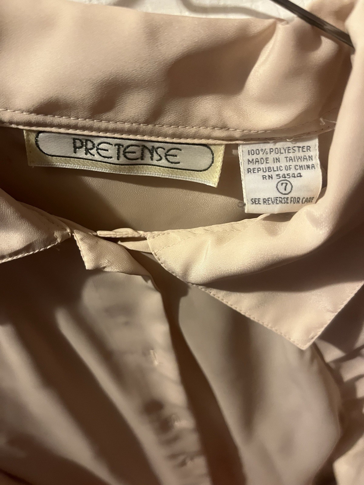 Vintage Secretary Blouse Womens 7 Beige Pleated Shoulder Button Retro Office