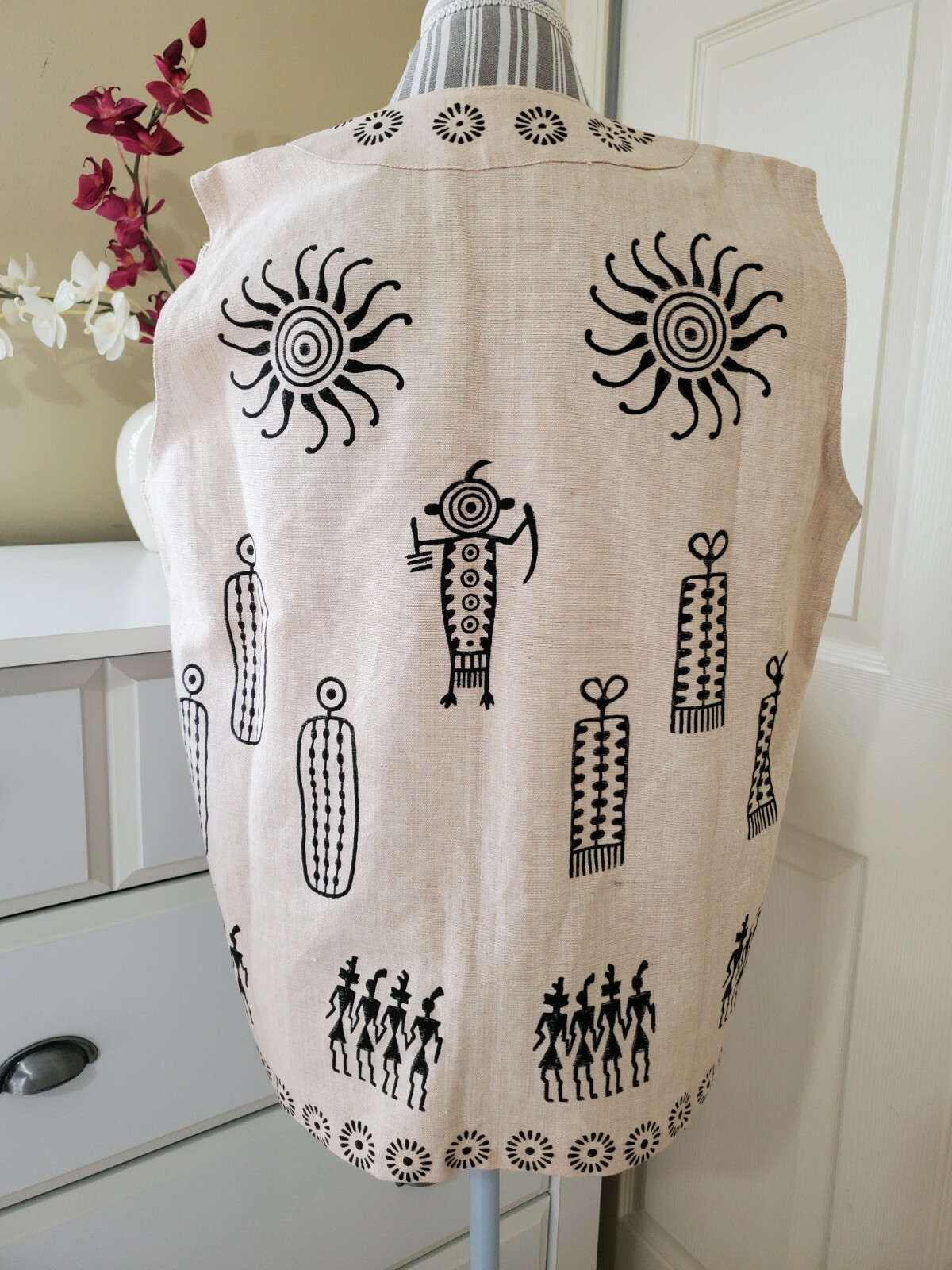 VTG Venus Imports Ivory Raw Cotton Black Primitive Print, Nepal Vest Sz.S