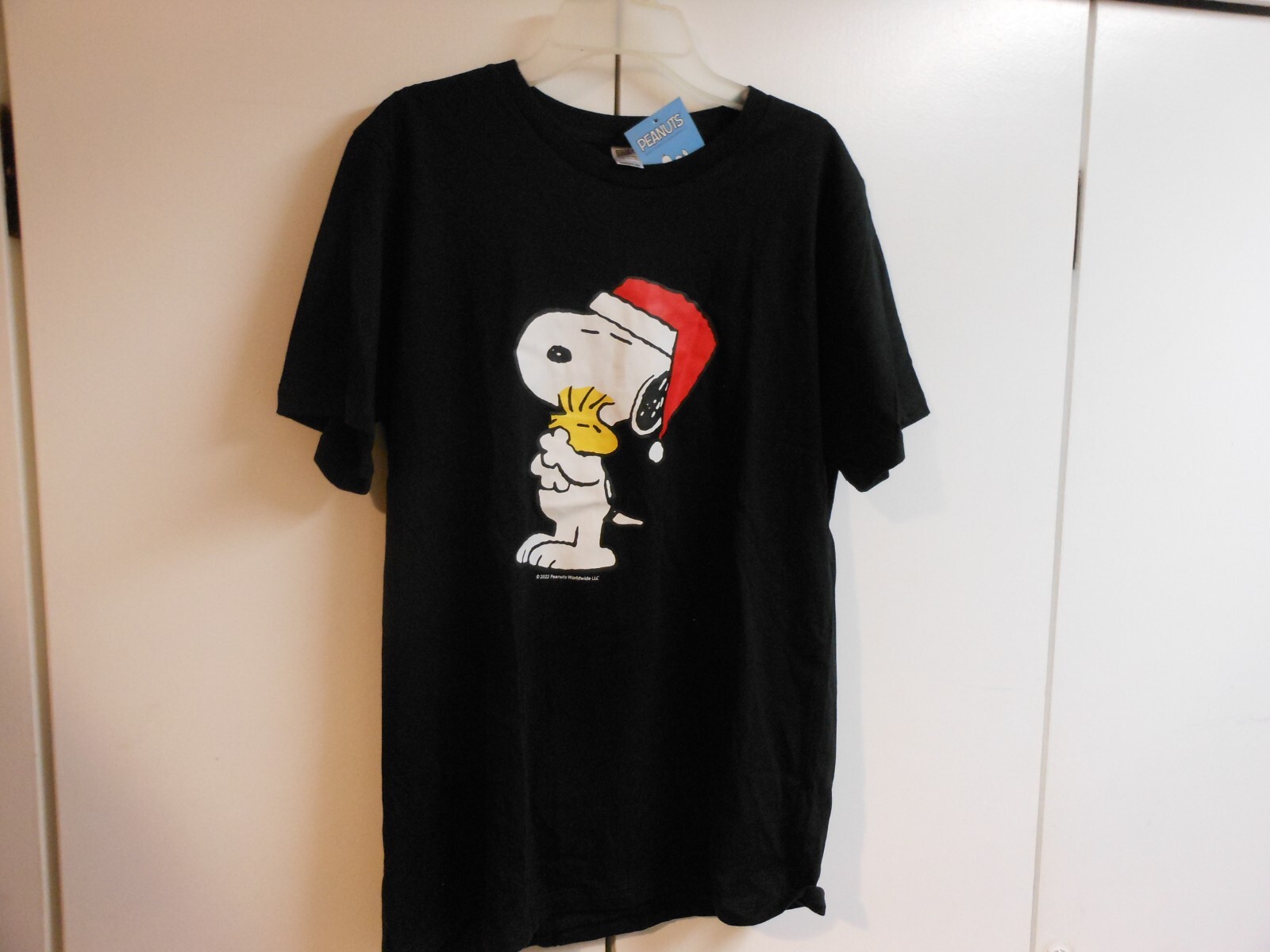 Snoopy Woodstock Christmas Black 100% Cotton T-Shirt Medium Size Unisex NWT