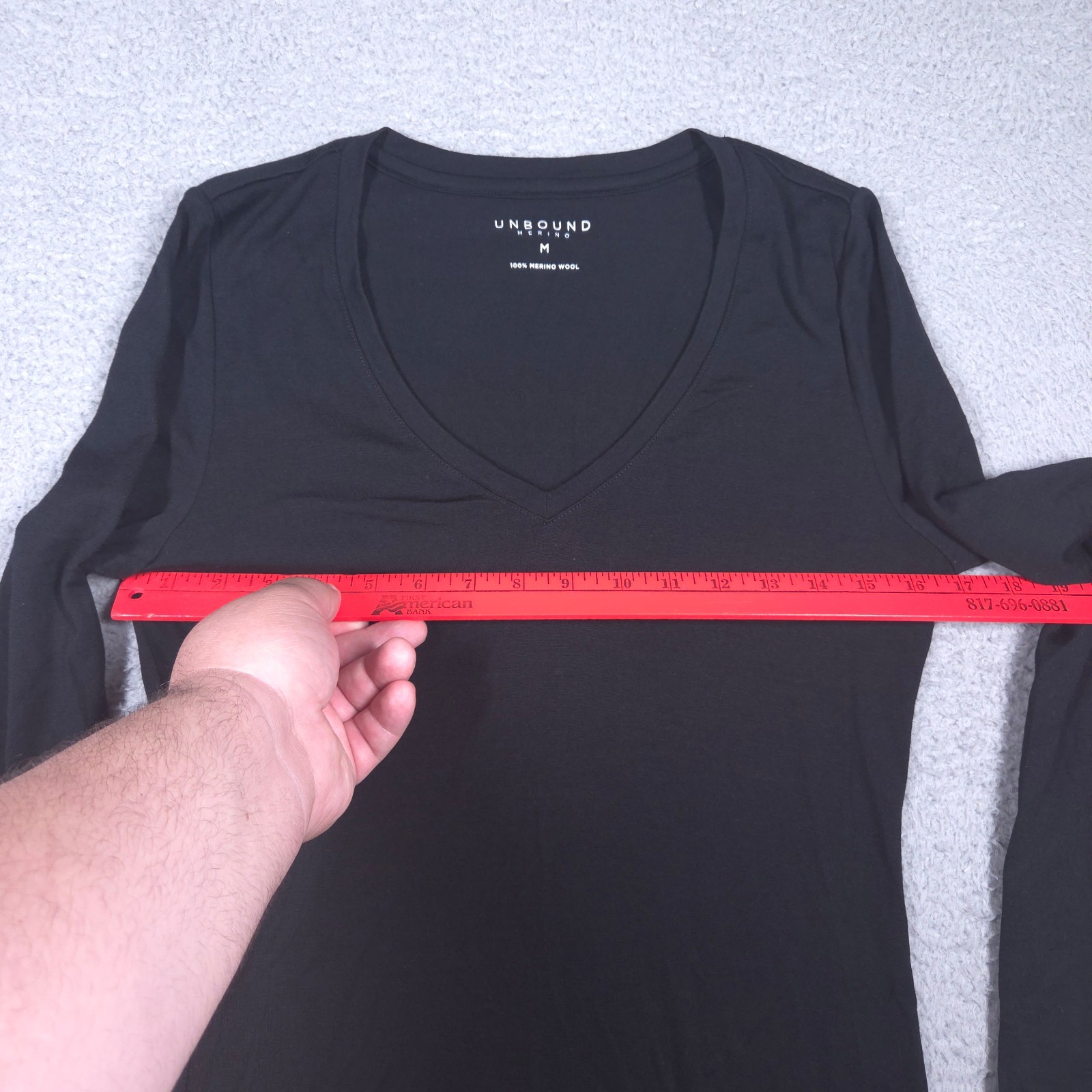 Unbound Merino Slim Merino Long Sleeve V-Neck Shirt Women’s M Black 100% Wool
