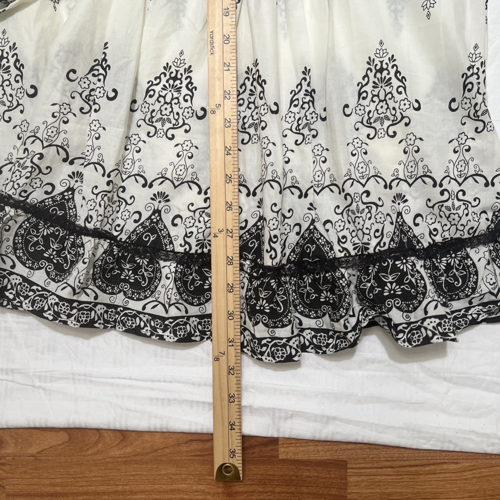 Angie Women’s Tunic Top Large 100% Cotton Off White Black Boho Tie Back NWOT