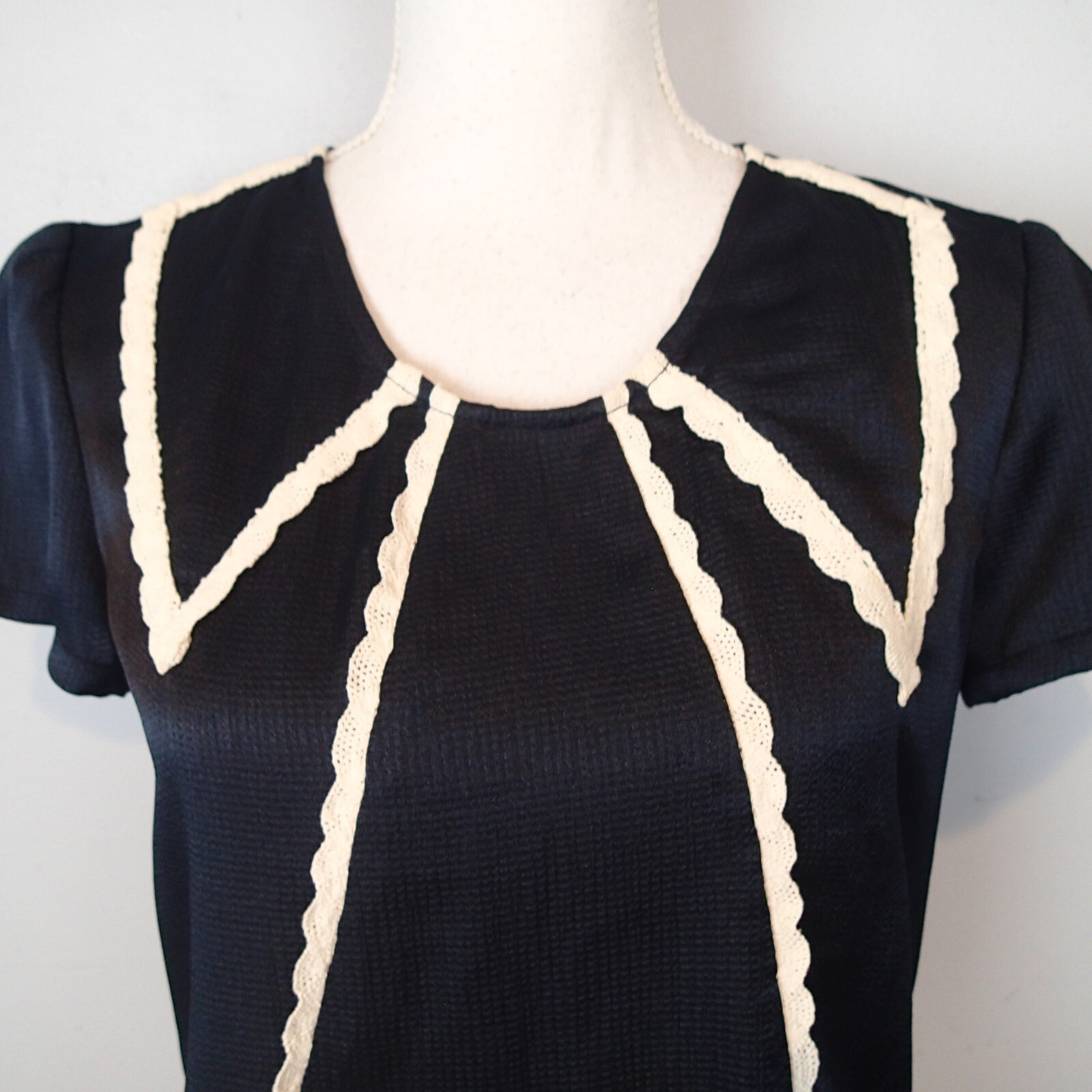 tulle Los Angeles blouse Top Sz m black white lace trim gold tone buttons back