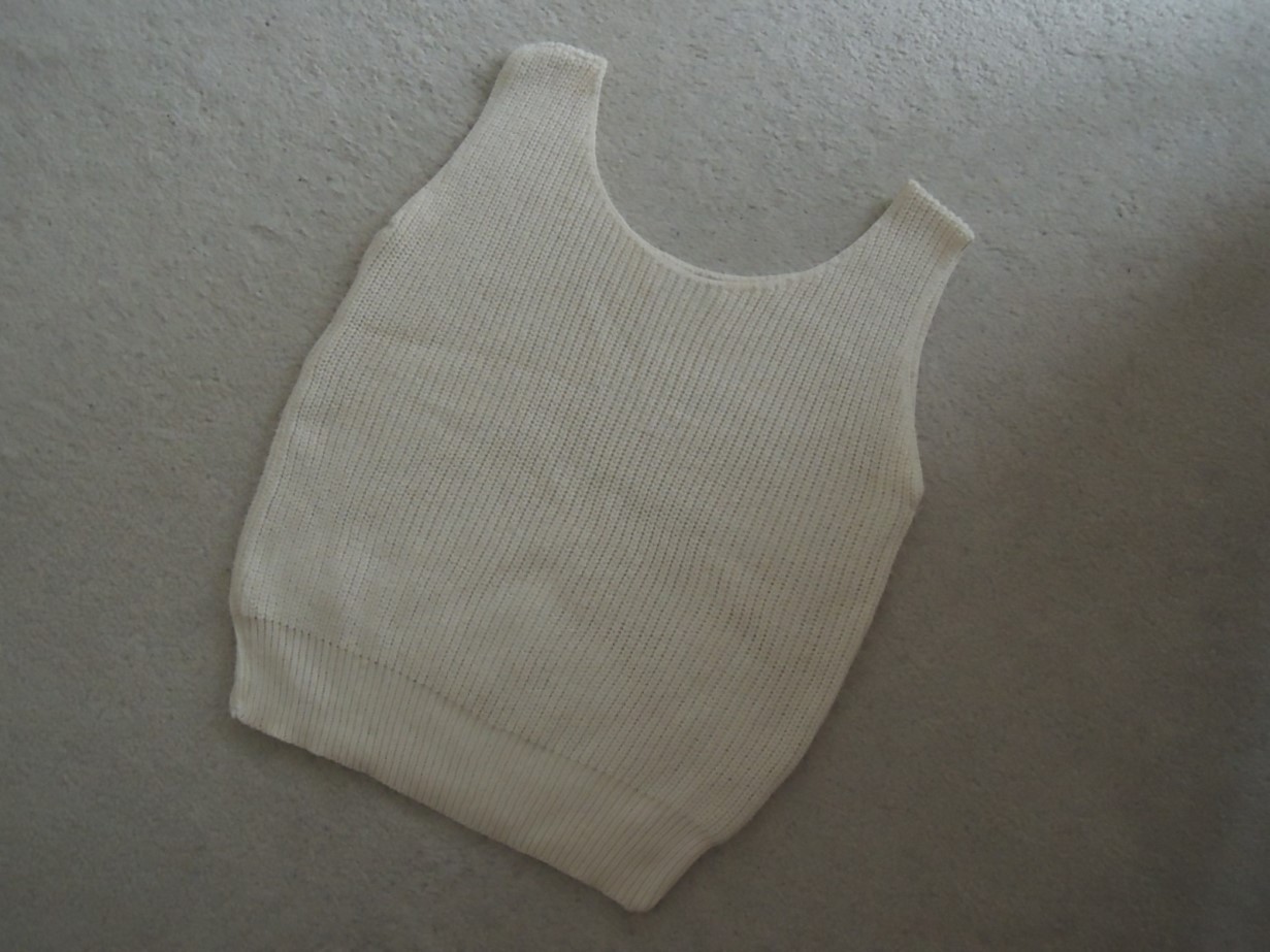 Ladies Crop Top Size M Off White Cotton Knit S/L Sweater Vest Top -Jason Maxwell