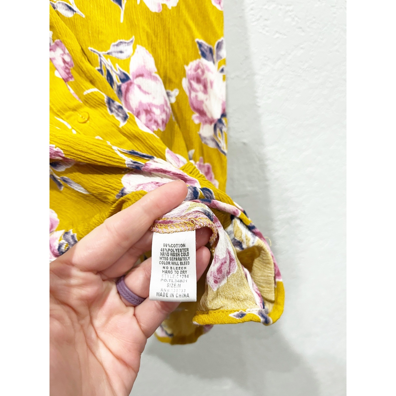 UMGEE Mustard Yellow Floral Twist Front Button Down Boho Top Size Medium