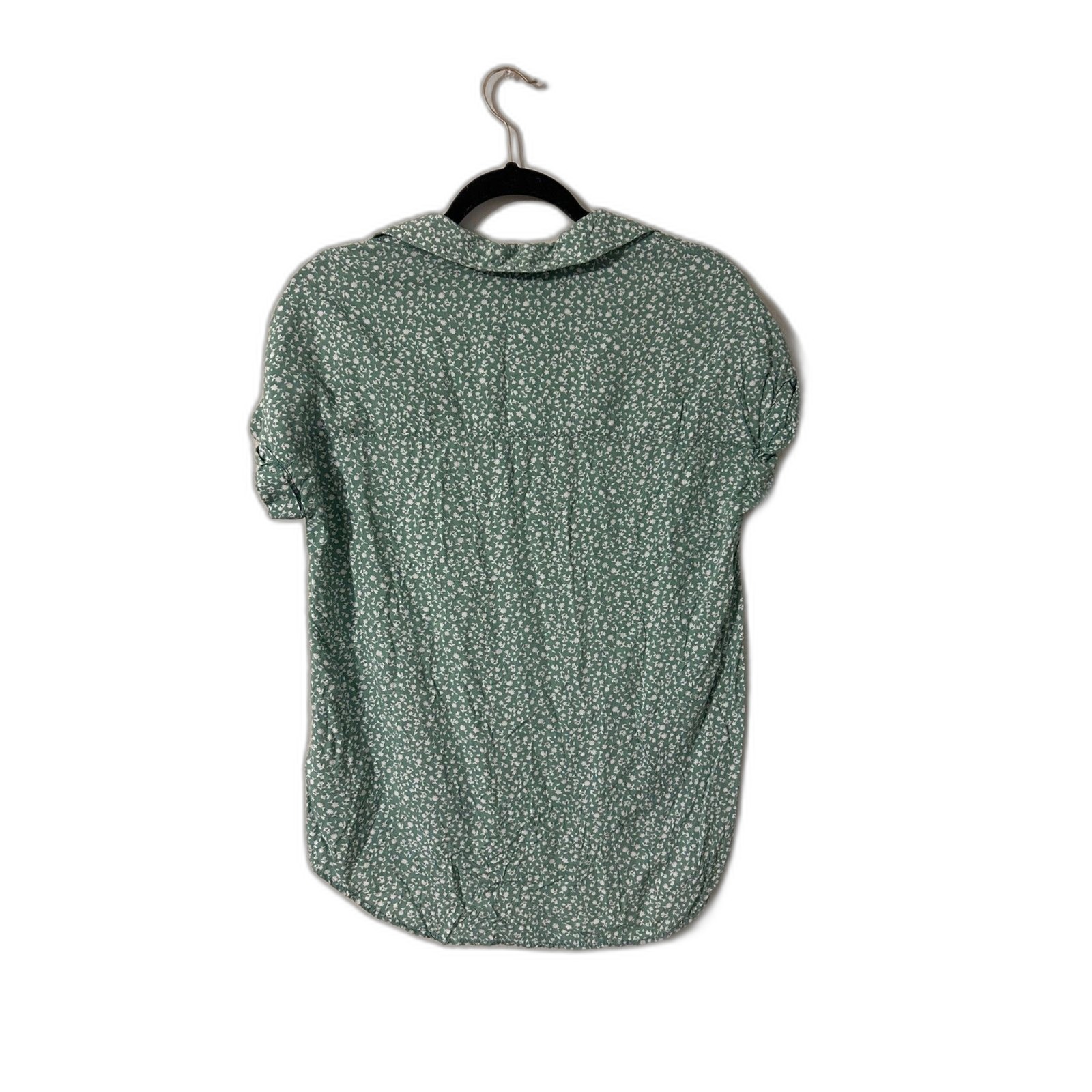 beachlunchlounge Short Sleeve Button-Down Blouse