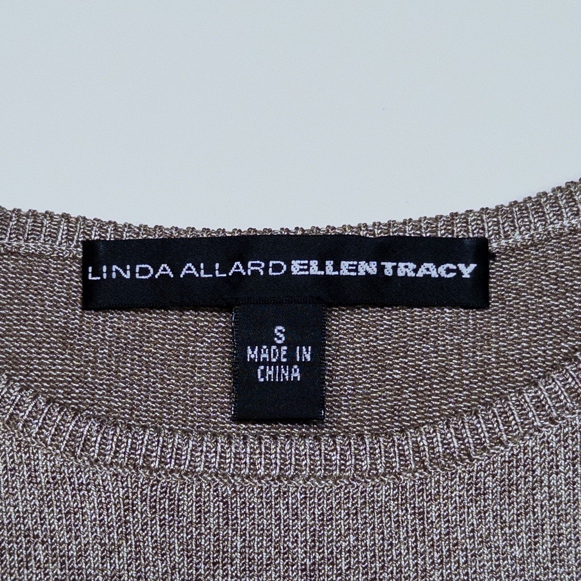 Linda Allard Ellen Tracy Womens Knit Shell Small Tan Silk Blend Sleeveless