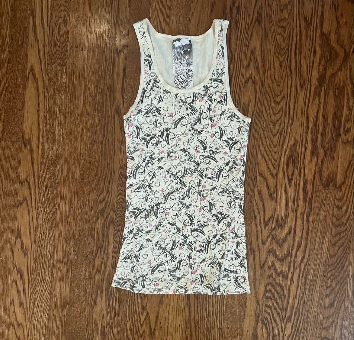 Vintage dELiA*s Tank Scoop Neck Women’s M Vintage with face graphics RARE