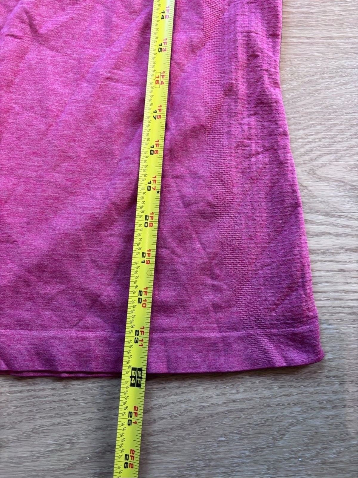 Figs Women’s Small Salta Seamless Shirt Underscrub Stretch Pink Nurse Hospital