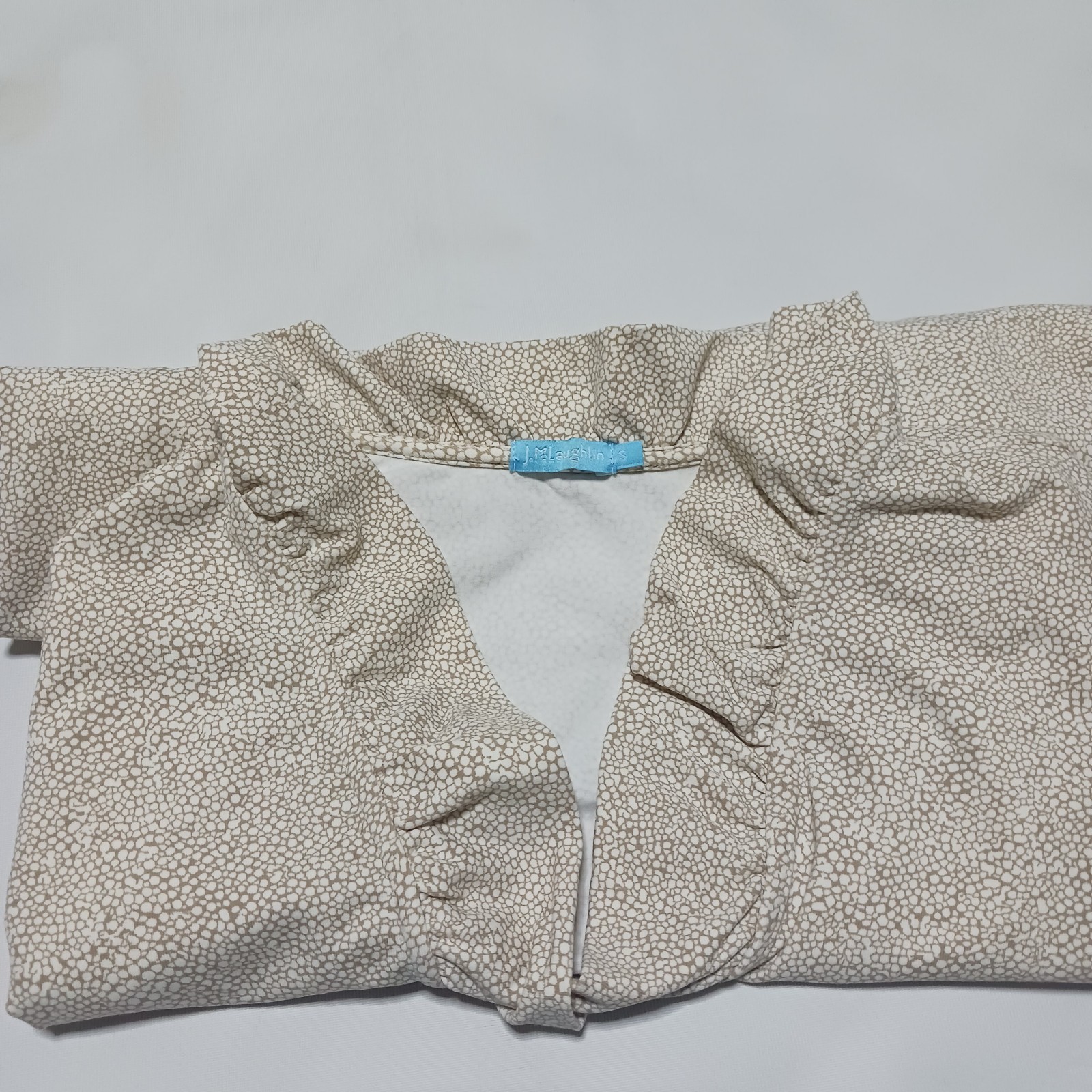 J. McLaughlin Durham Catalina women’s Ruffle Neck 3/4 Top blouse Sz S Oatmeal