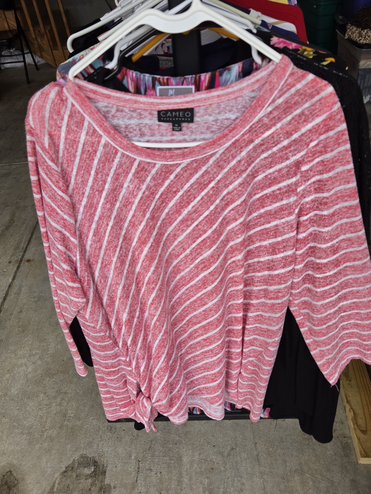 Cameo Women’s Pink/White Striped Scoop Neck Tie Front Knit Pullover Tee M