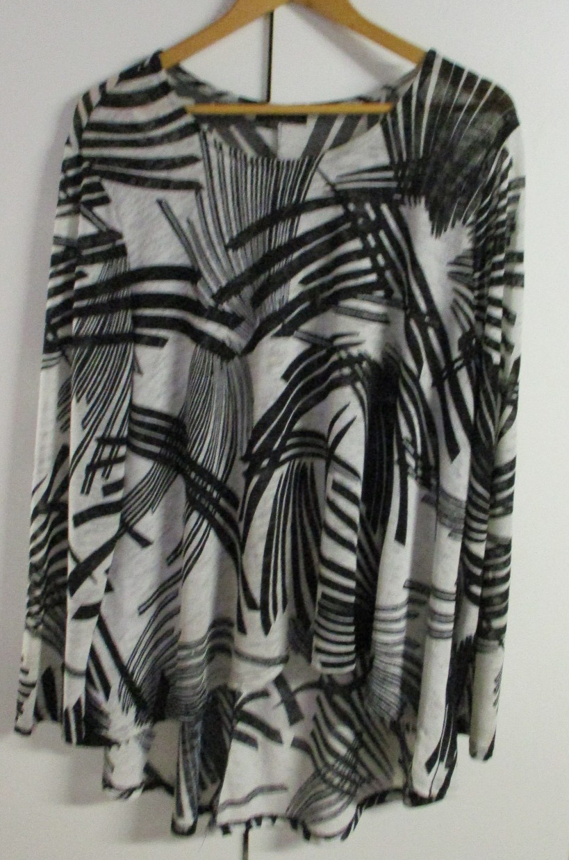 Caroline Morgan Ladies Long Sleeve Top – Black & White Geometric Print – Size 16