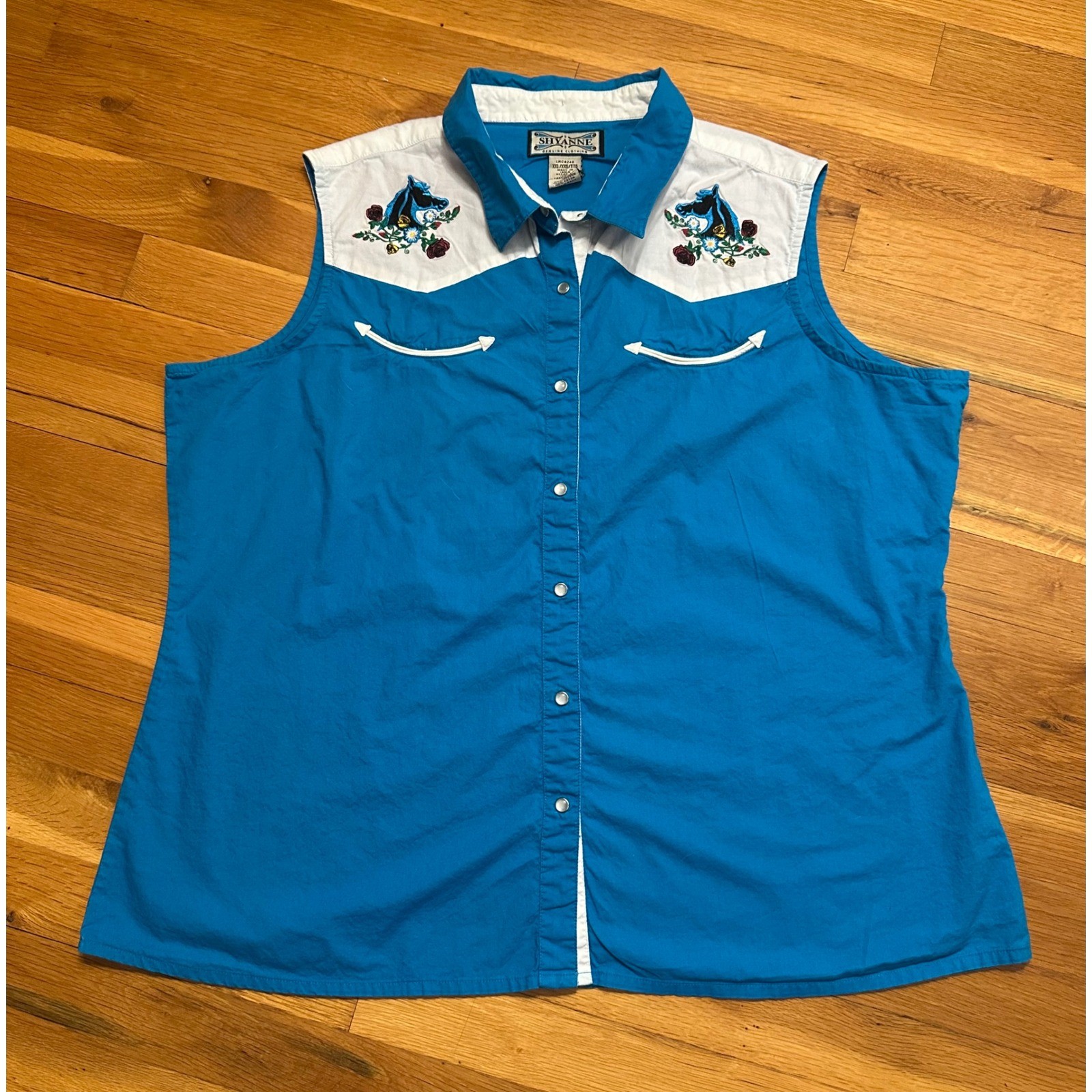 Shyanne Womens XXL Blue Sleeveless Western Snap Shirt Horse Floral Embroidery