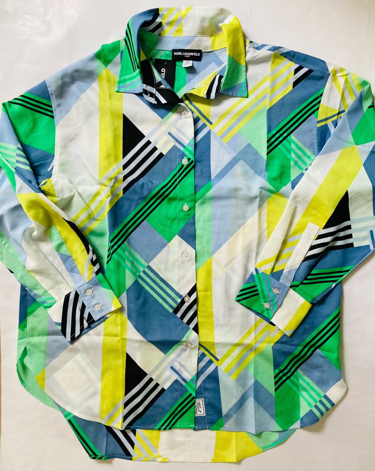 Karl Lagerfeld Paris Geo Print Button down blouse Big logo Size L Multicolor